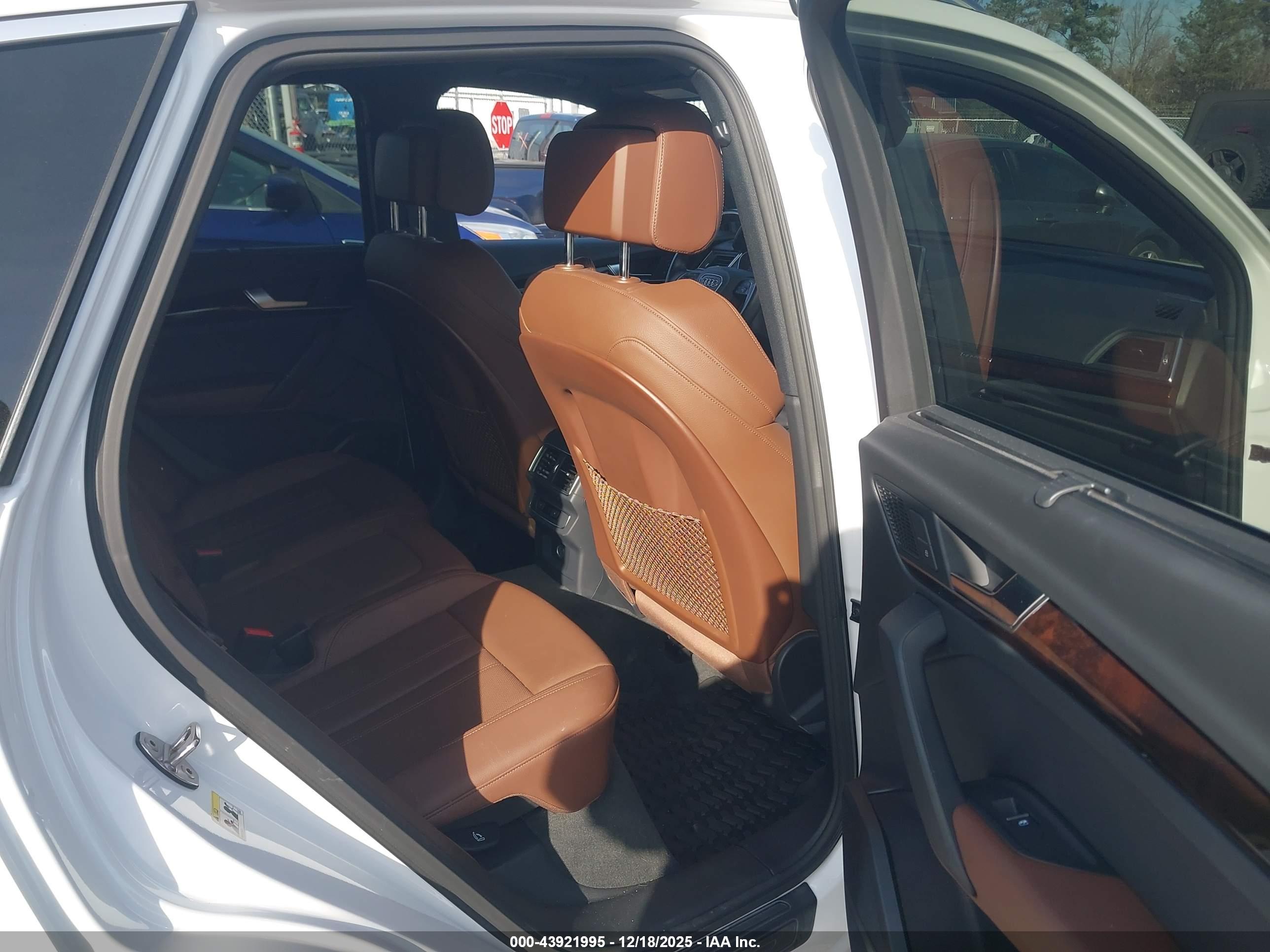 AUDI Q5 image 8