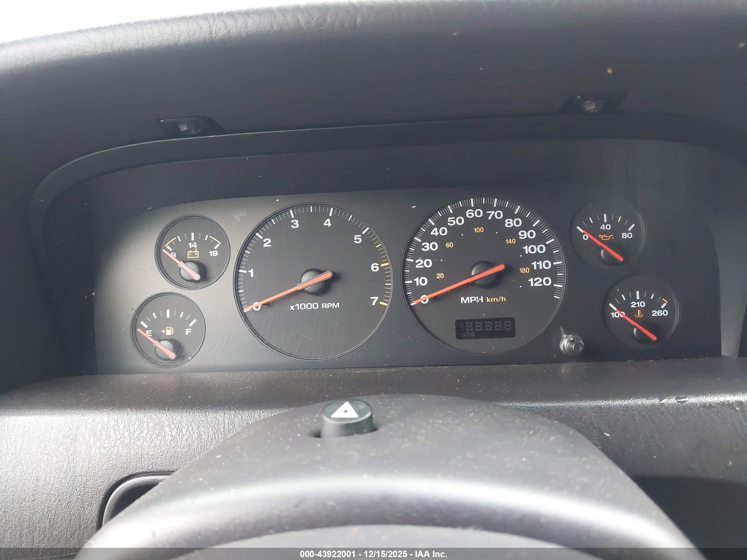 JEEP GRAND image 7