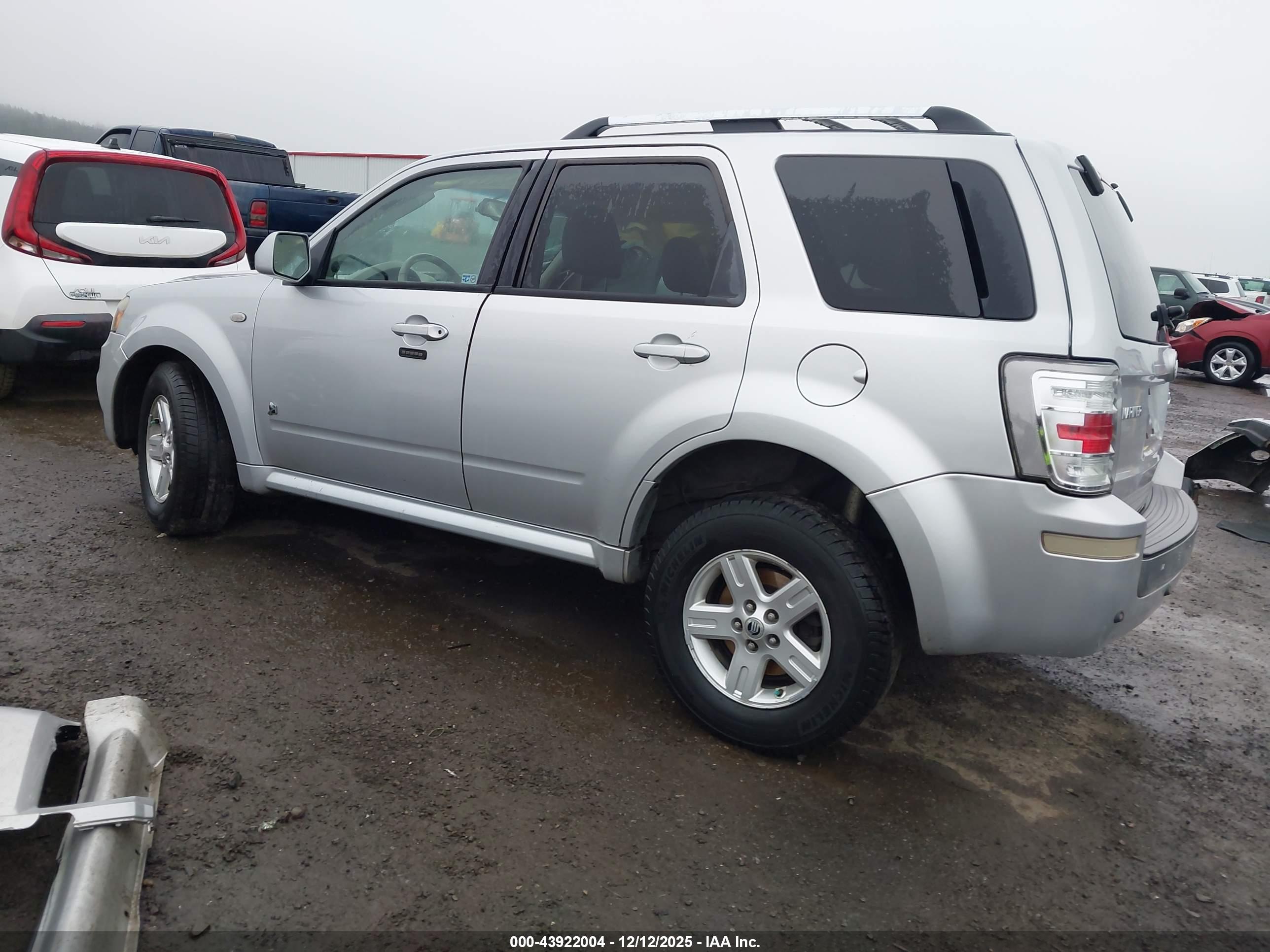 MERCURY MARINER image 3
