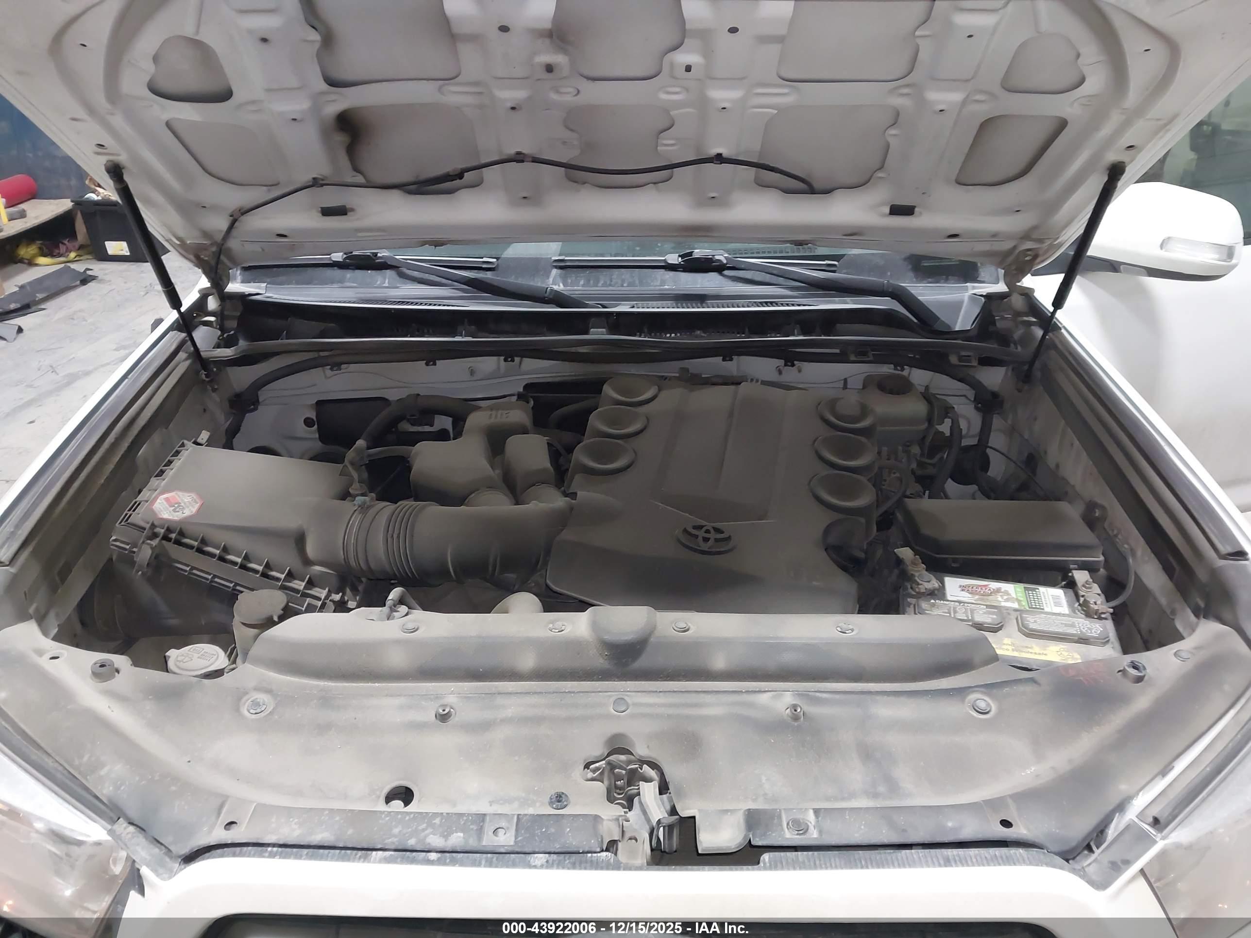 TOYOTA 4RUNNER image 10
