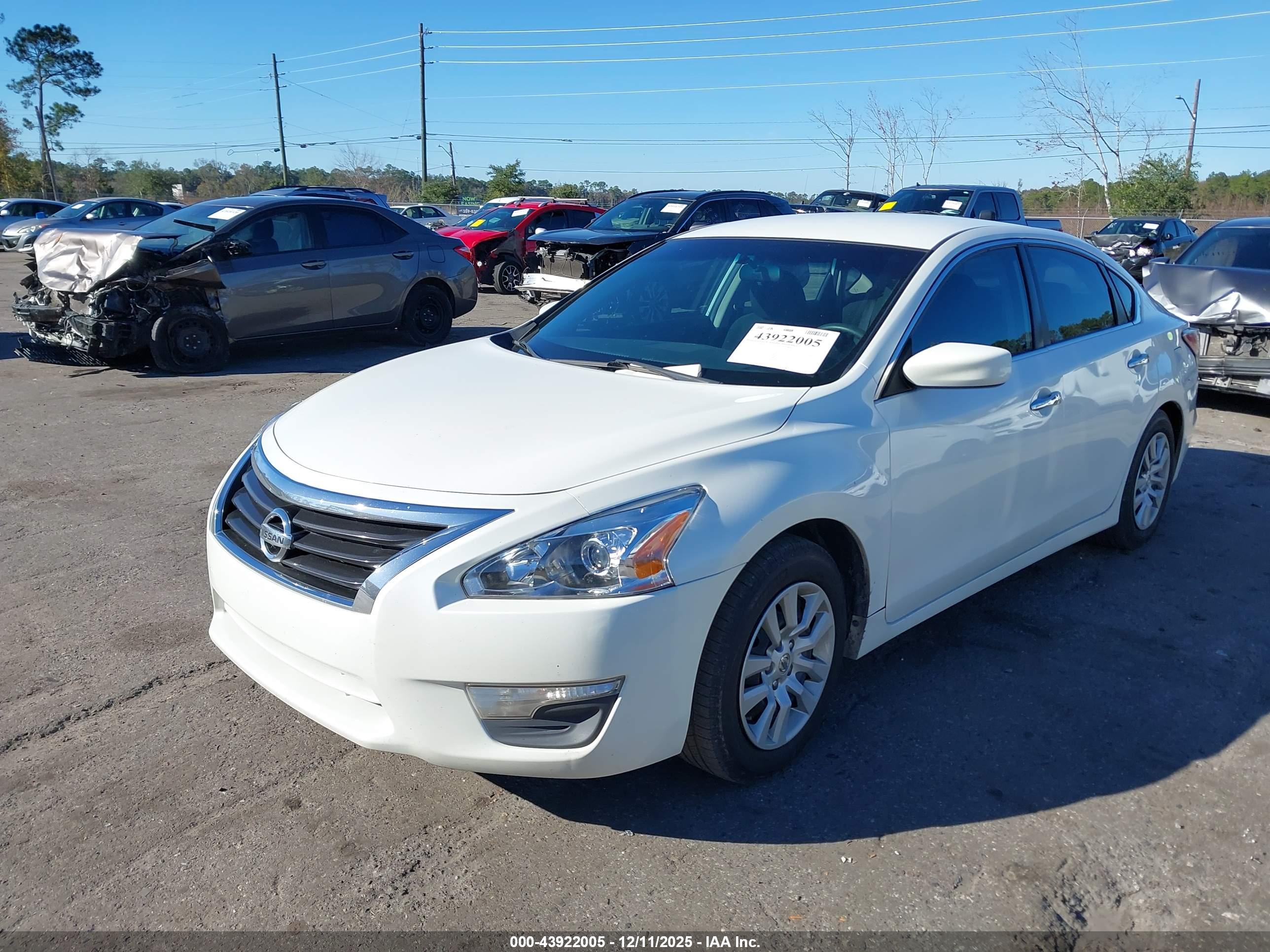 NISSAN ALTIMA image 2