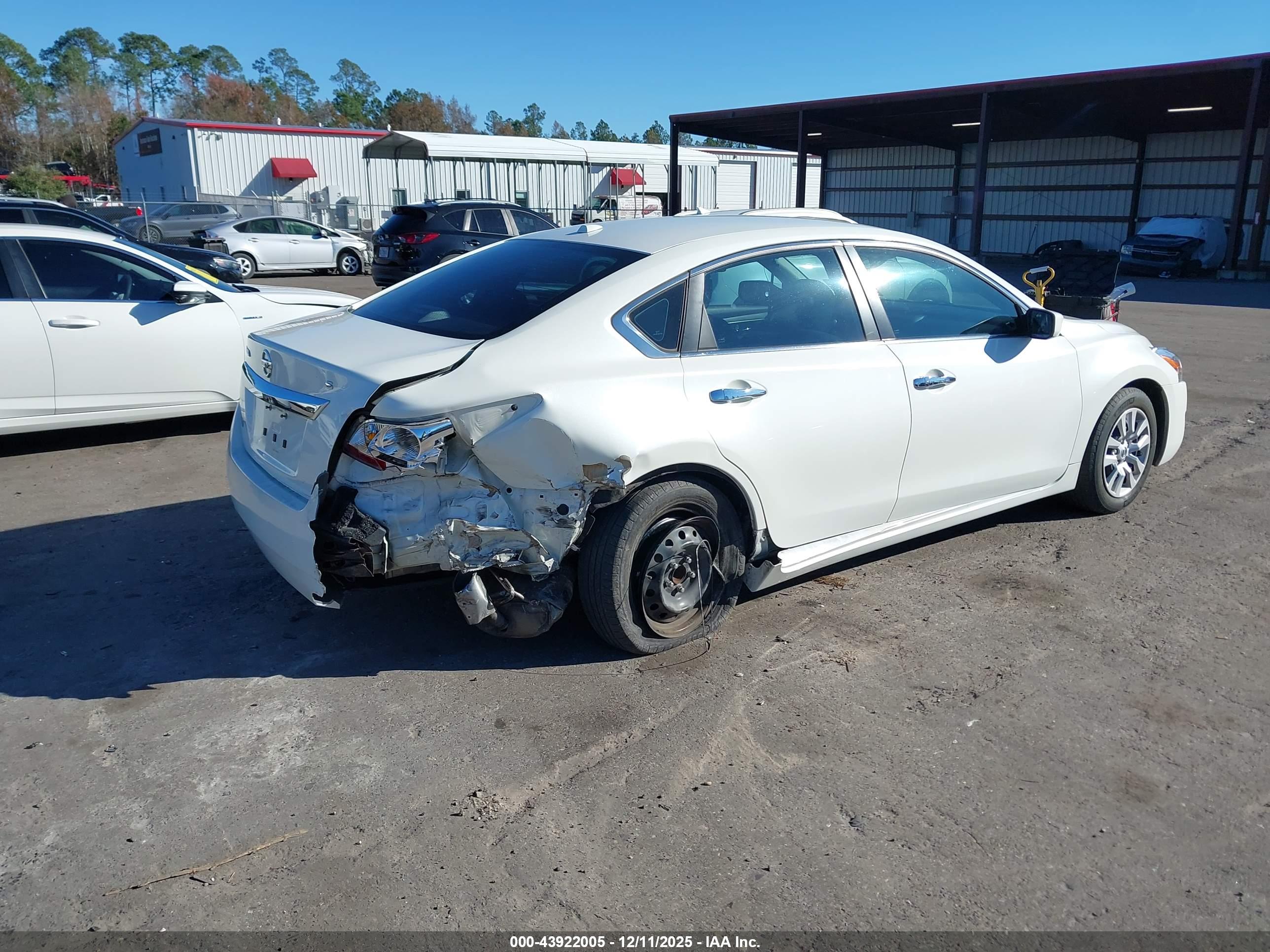 NISSAN ALTIMA image 4