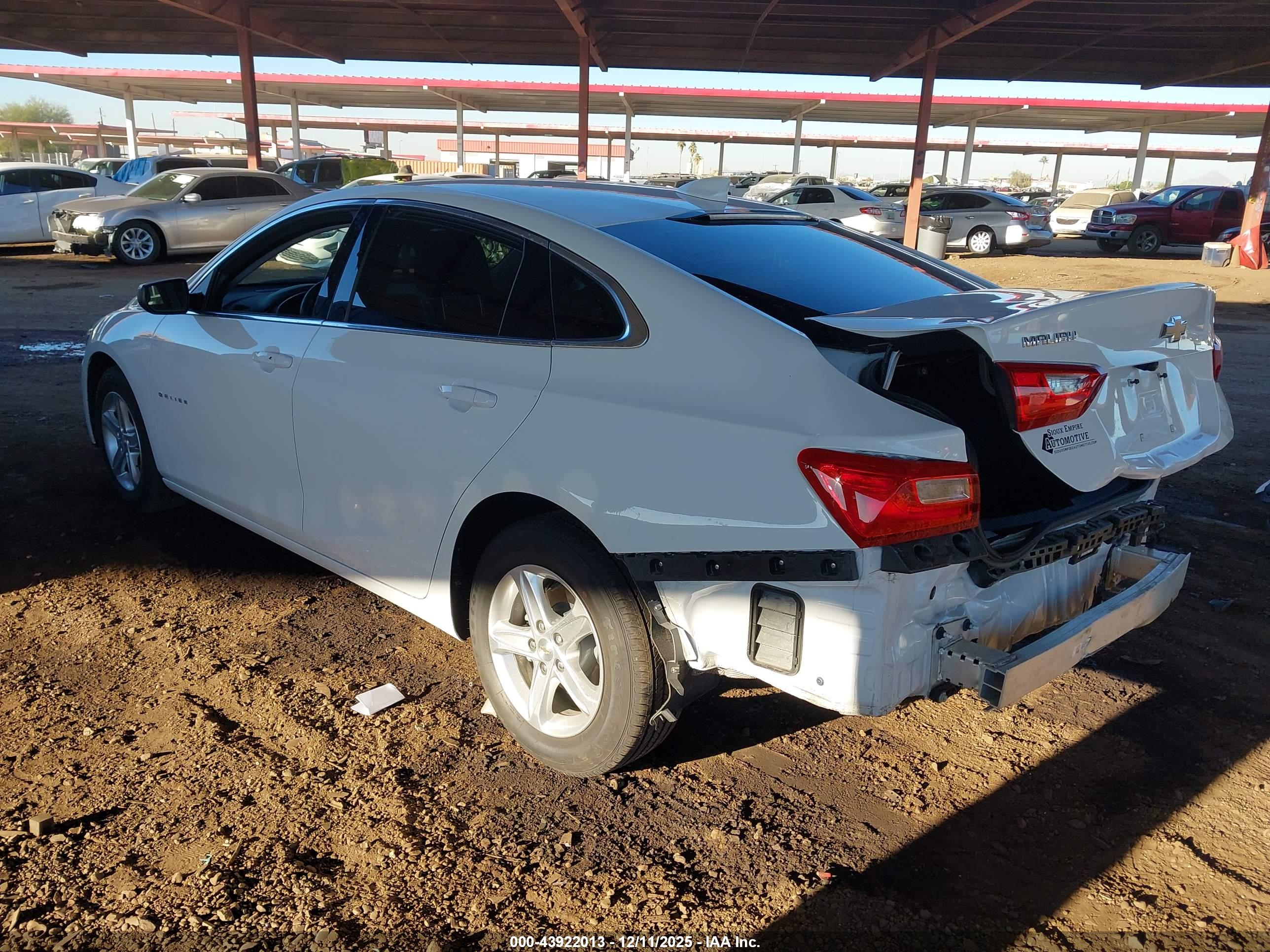 CHEVROLET MALIBU image 3