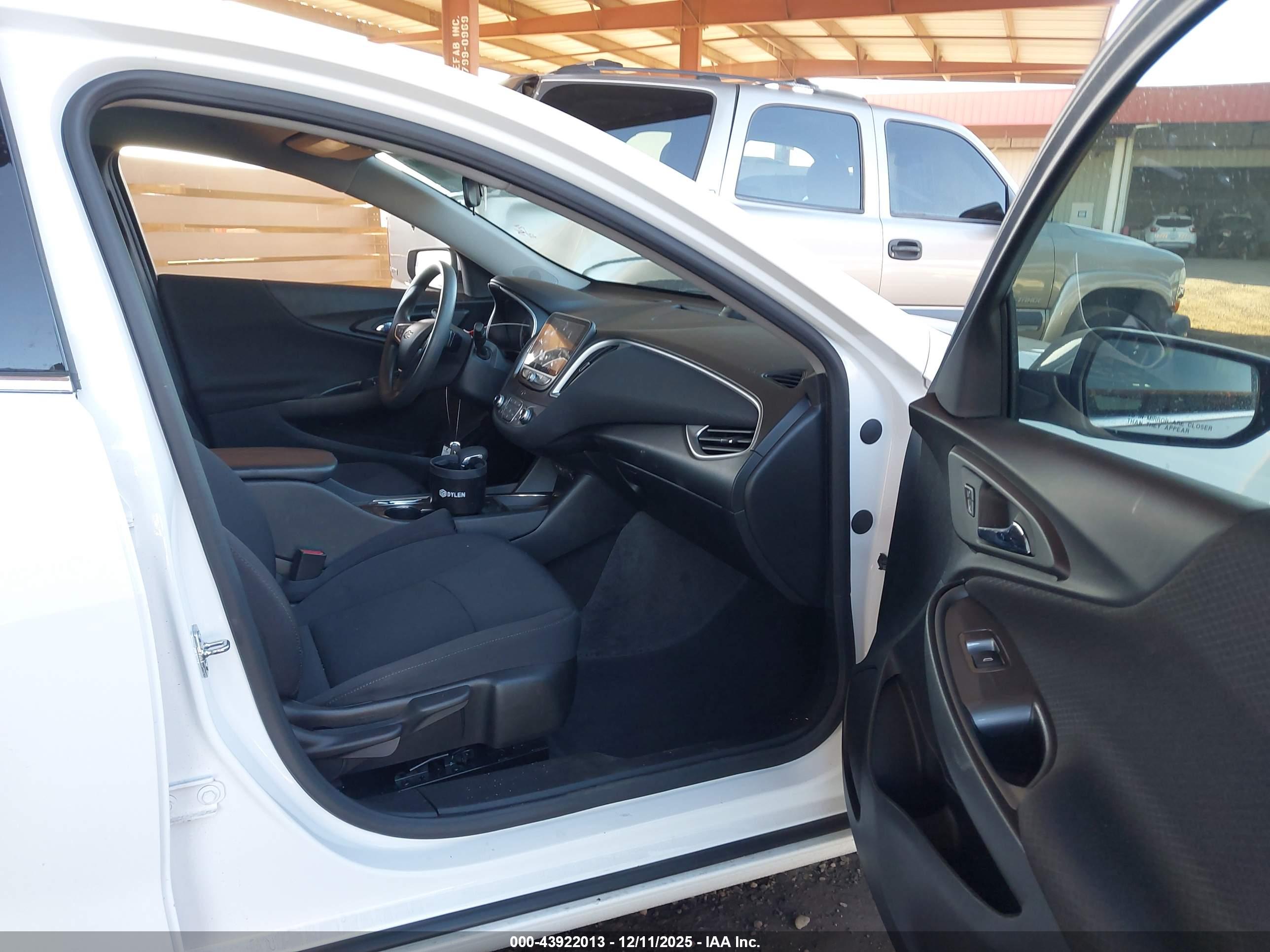 CHEVROLET MALIBU image 5