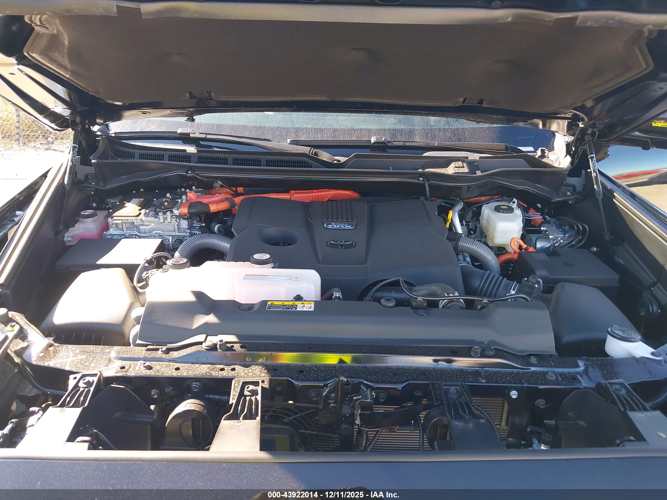 TOYOTA SEQUOIA image 10