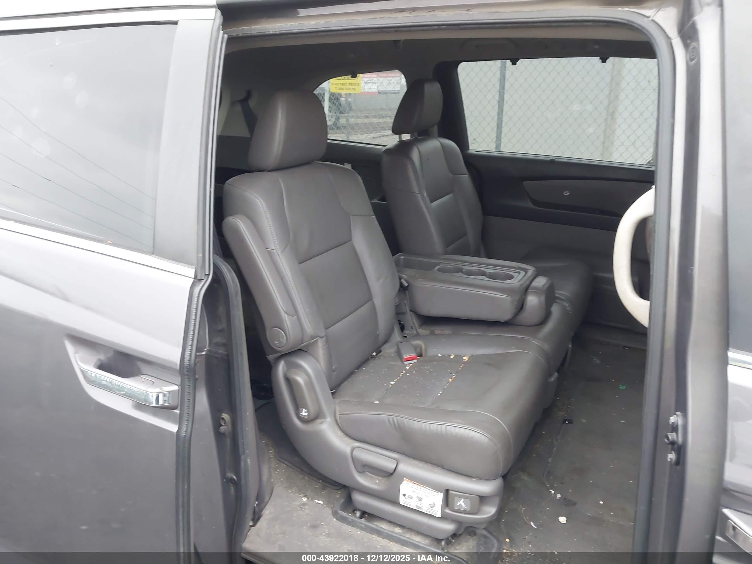 HONDA ODYSSEY image 8