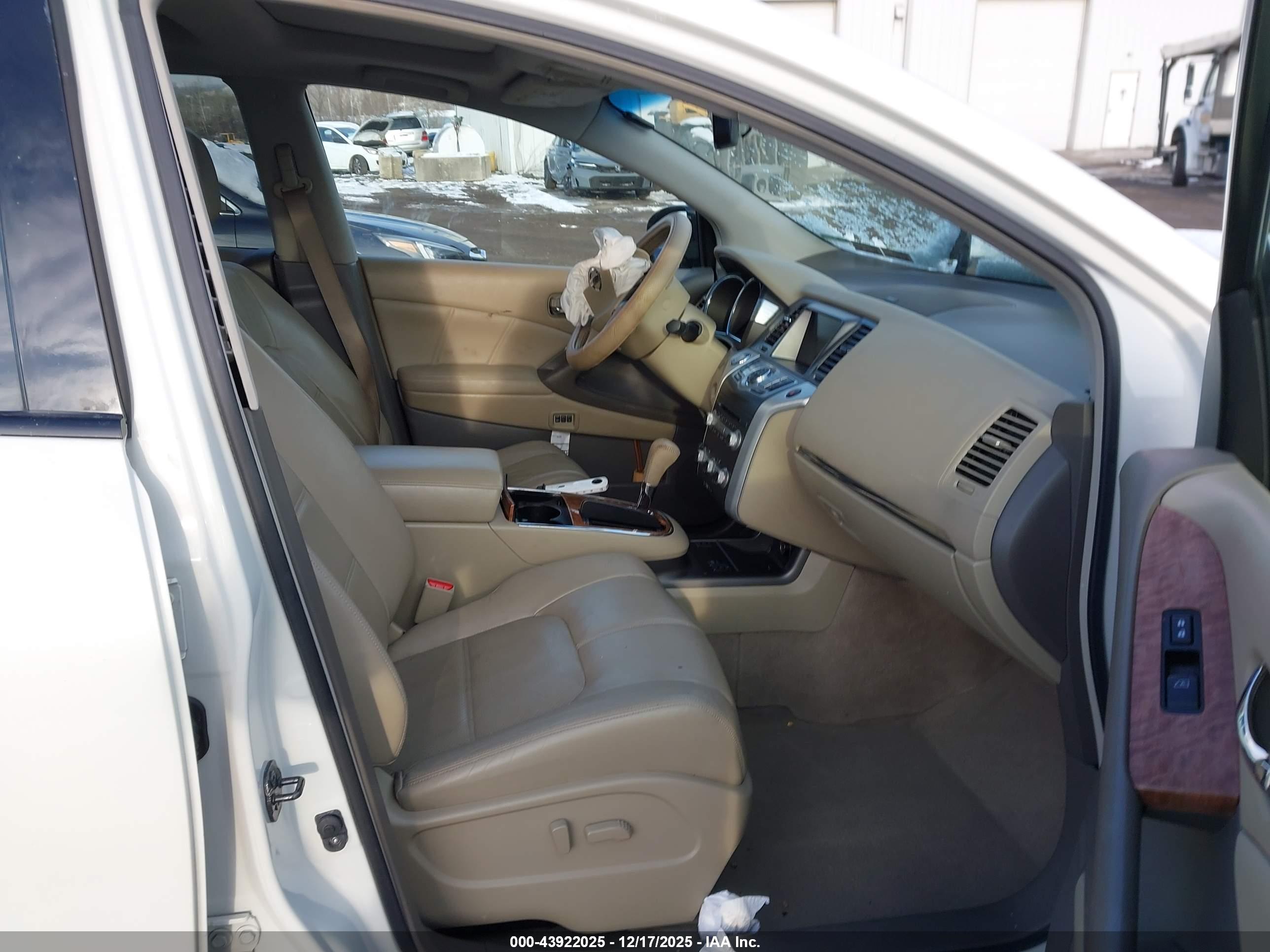 NISSAN MURANO image 5