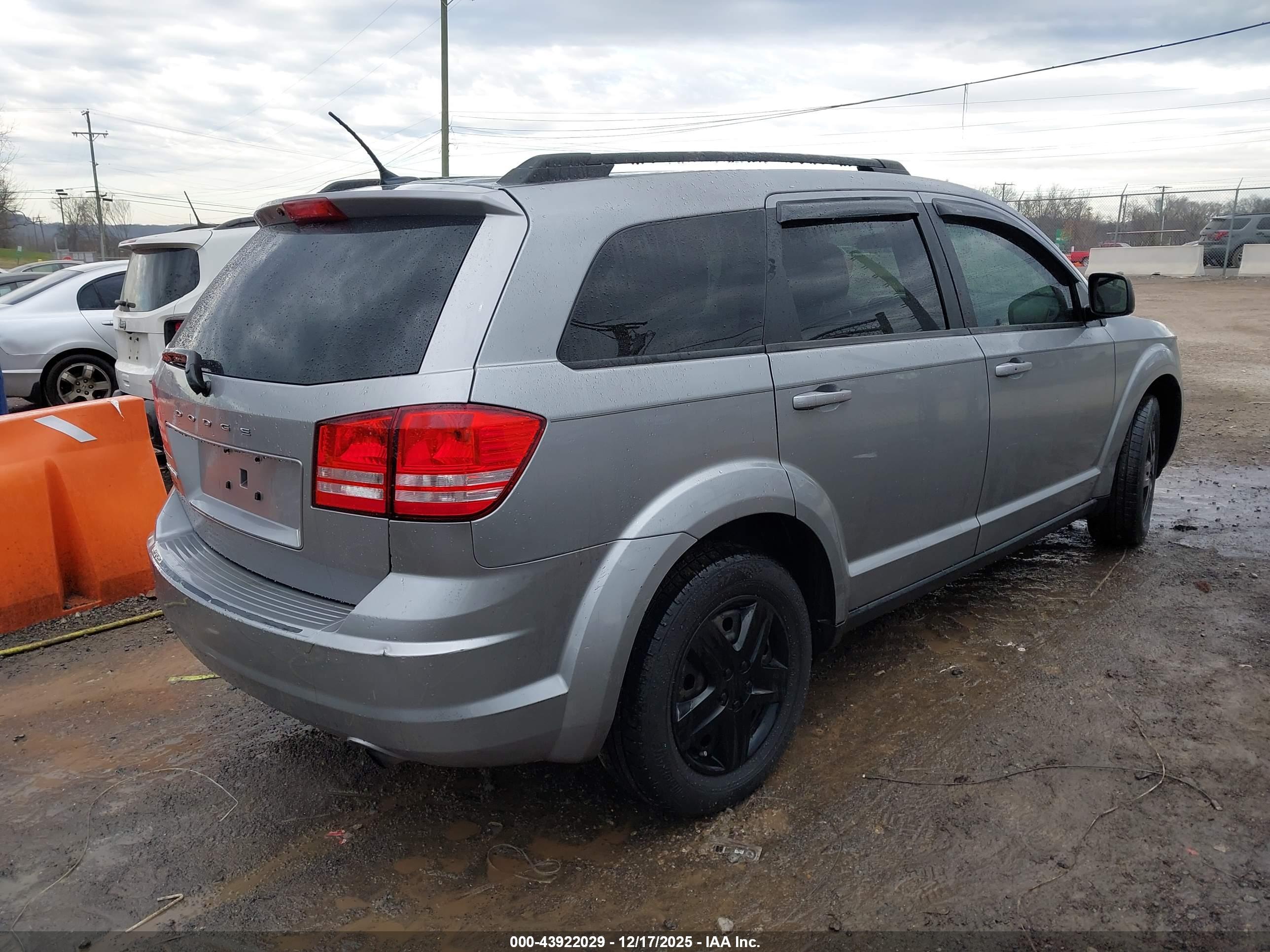 DODGE JOURNEY image 4