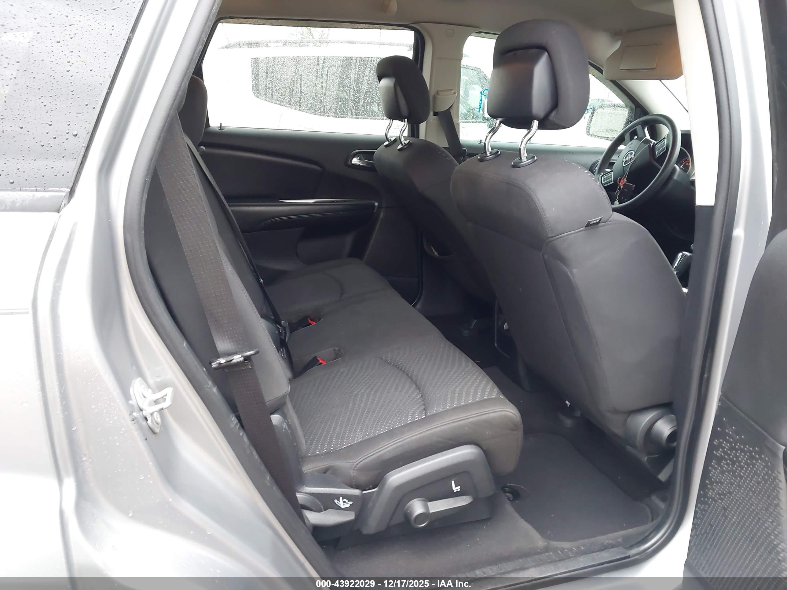 DODGE JOURNEY image 8