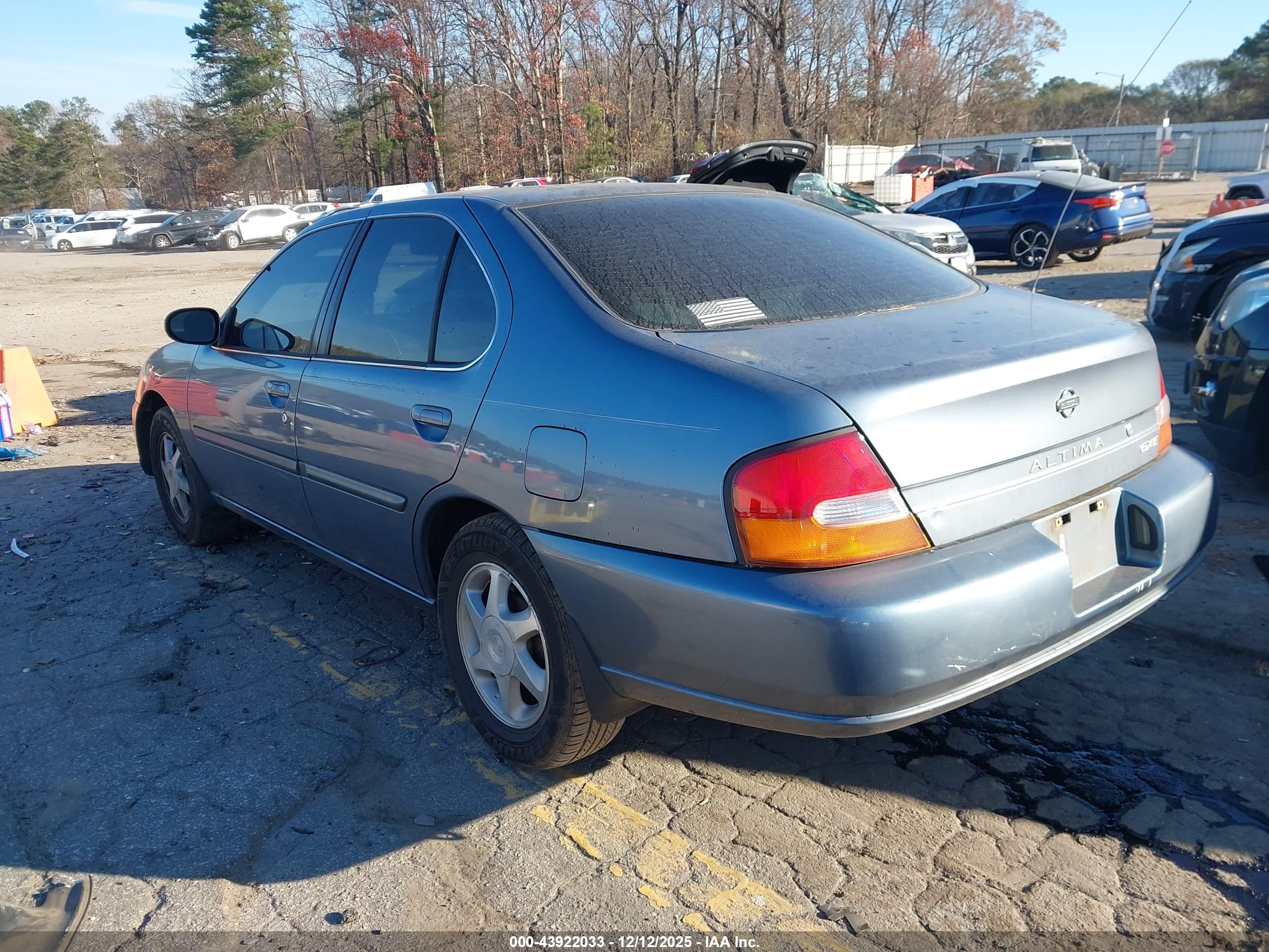 NISSAN ALTIMA image 3