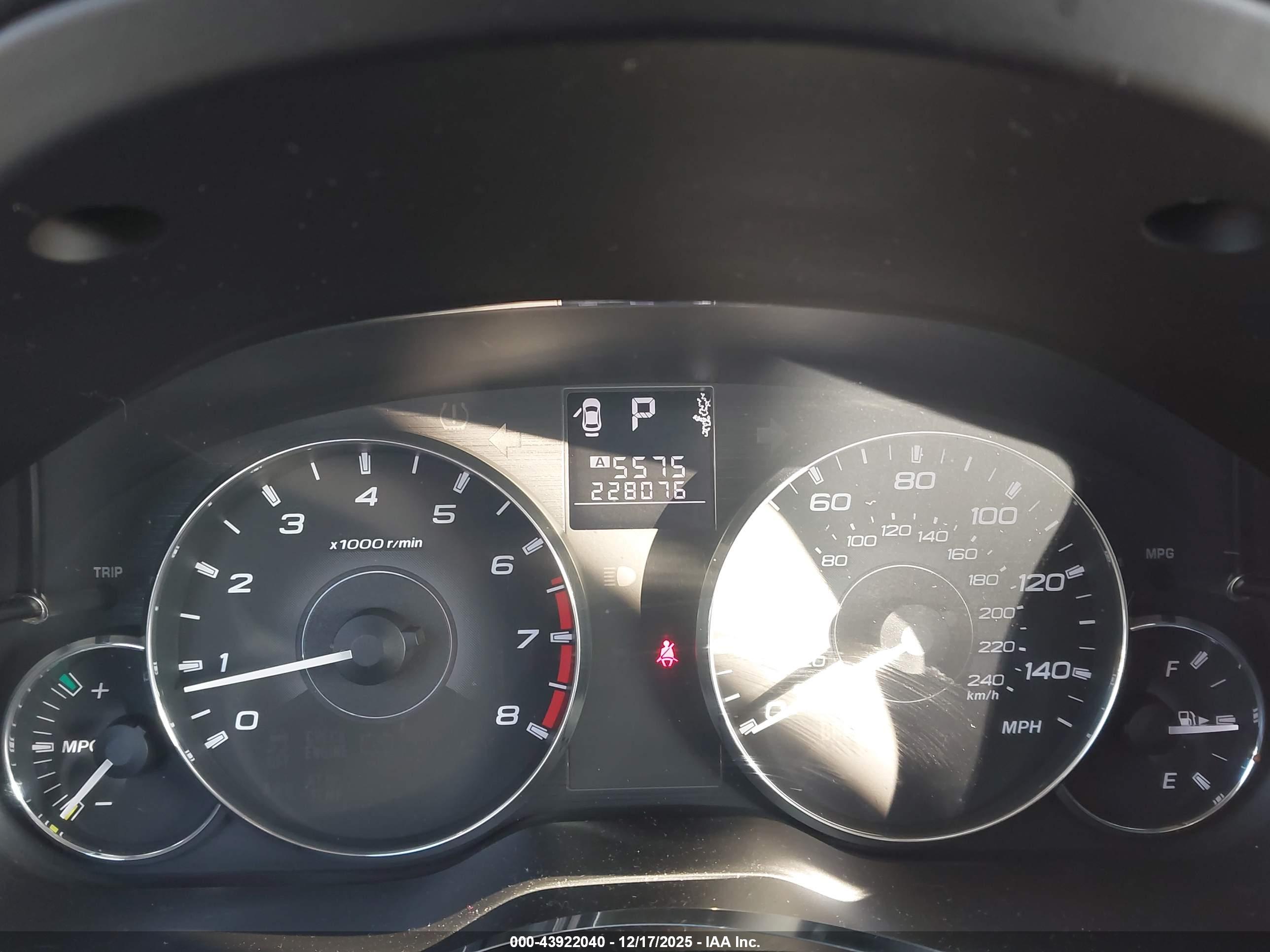 SUBARU OUTBACK image 7