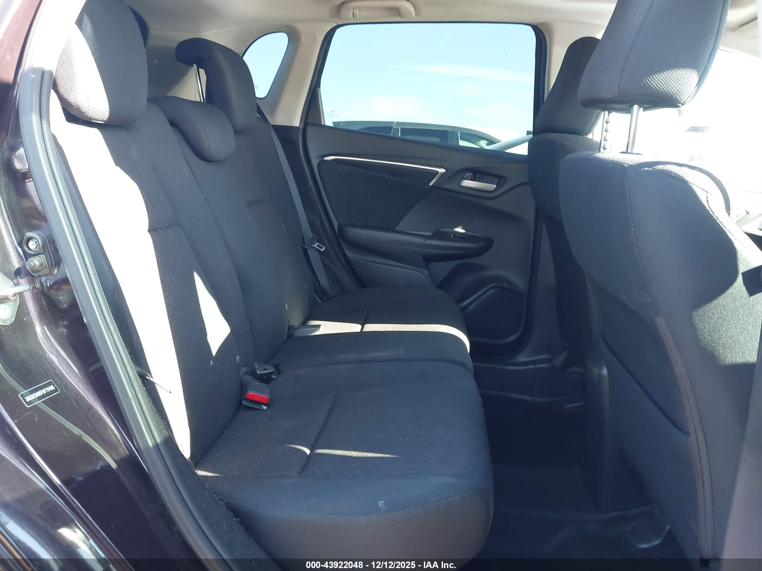 HONDA FIT image 8