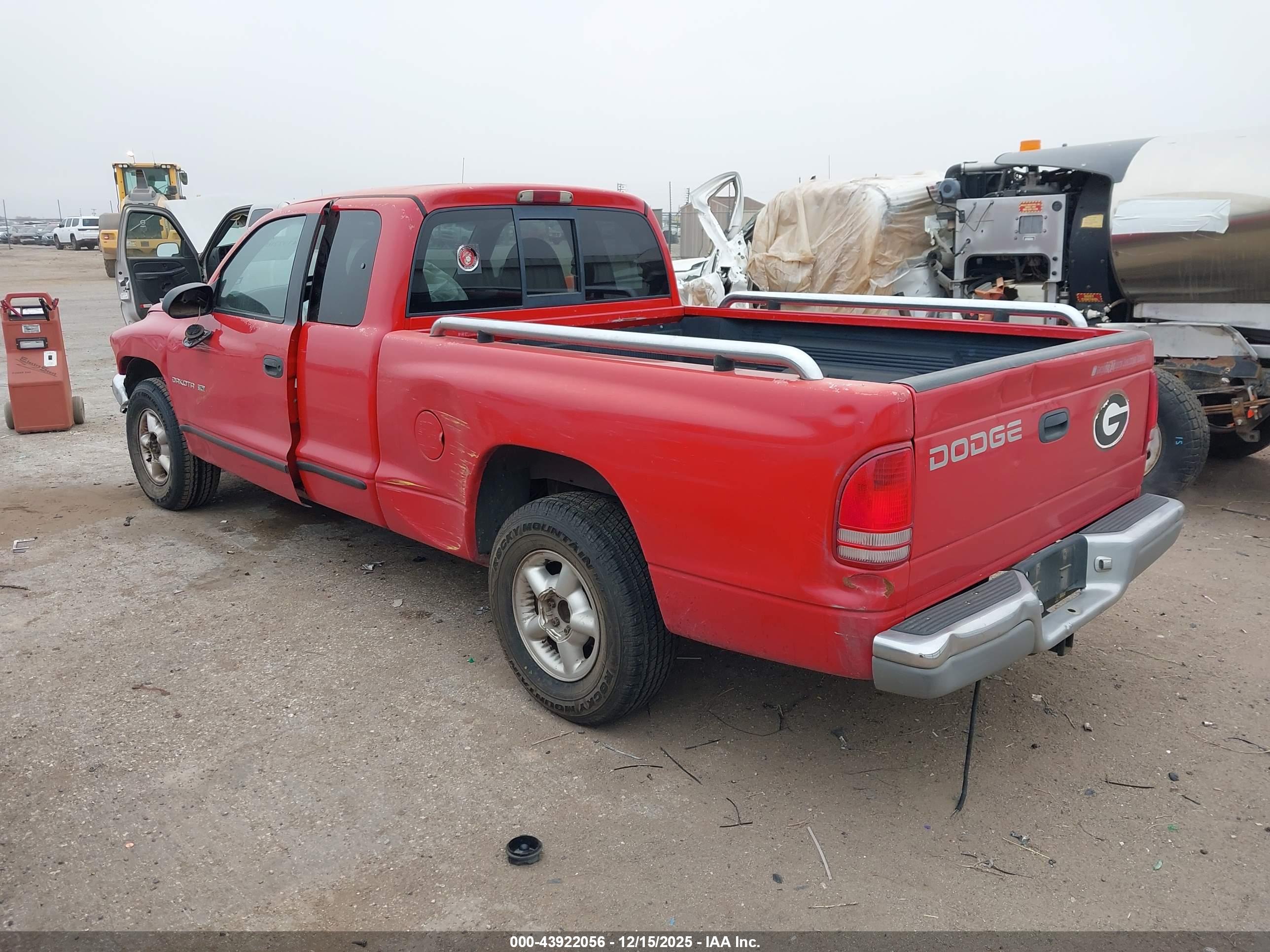 DODGE DAKOTA image 3