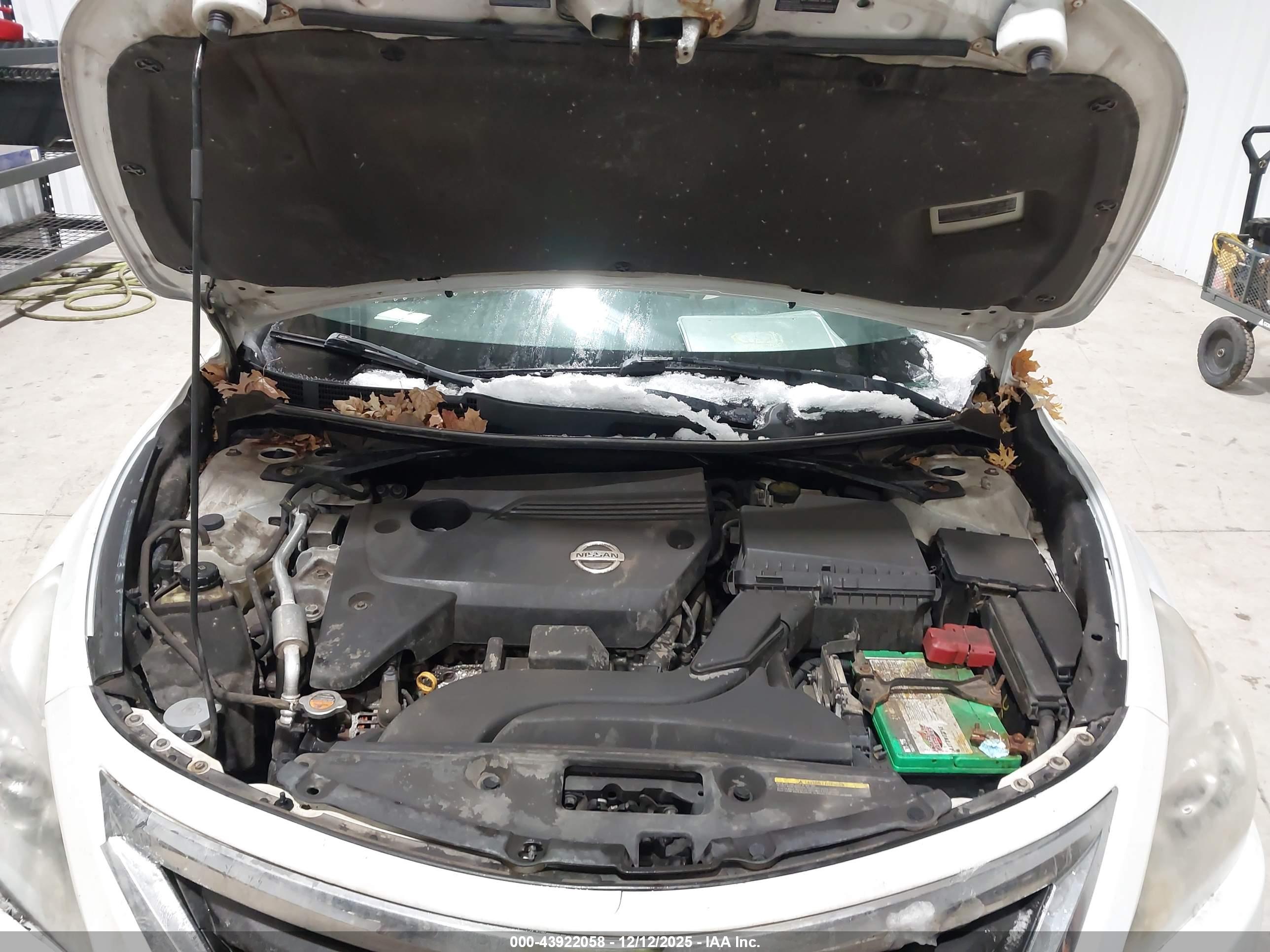 NISSAN ALTIMA image 10