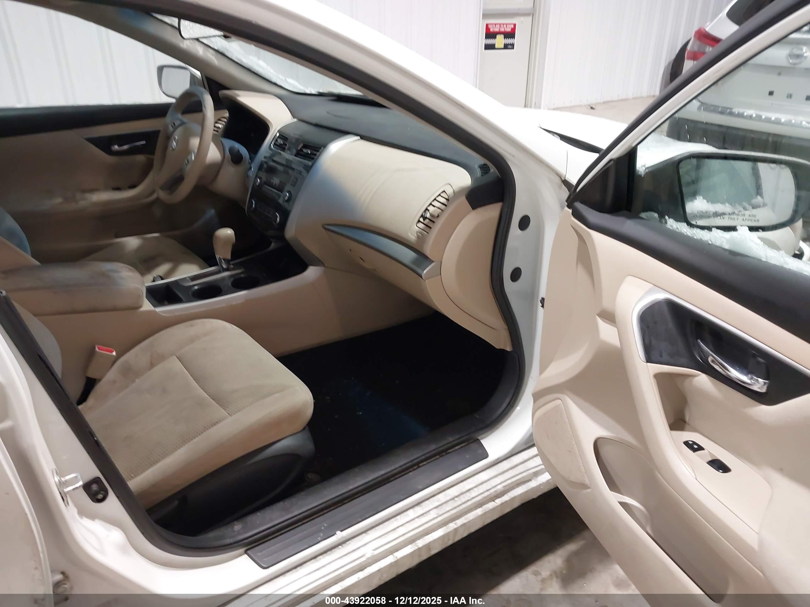 NISSAN ALTIMA image 5