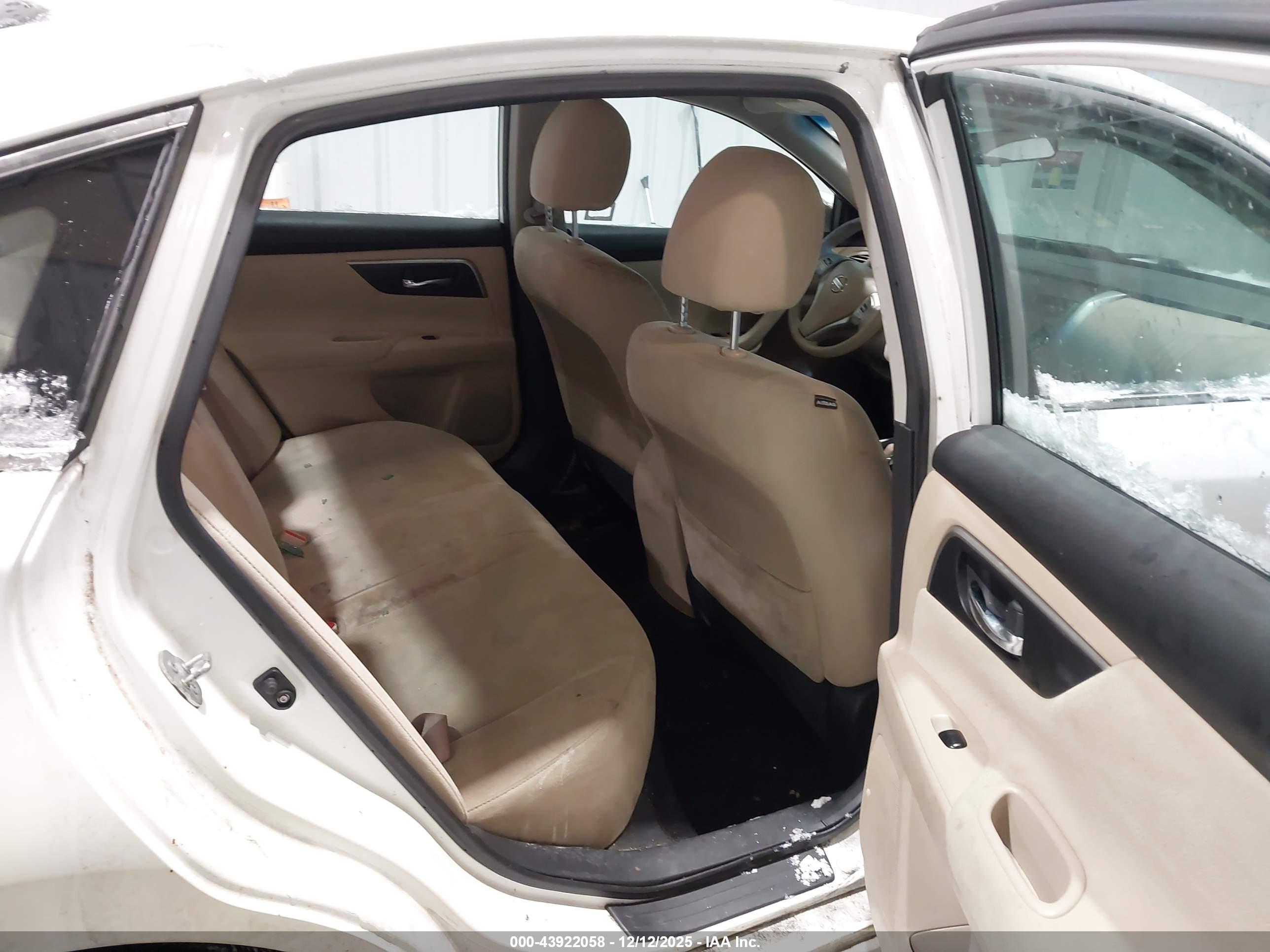 NISSAN ALTIMA image 8
