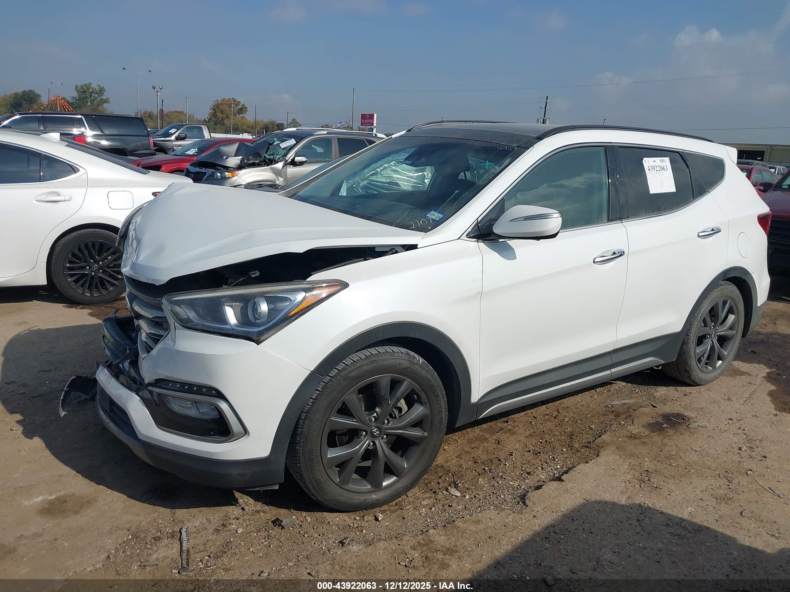 HYUNDAI SANTA image 6