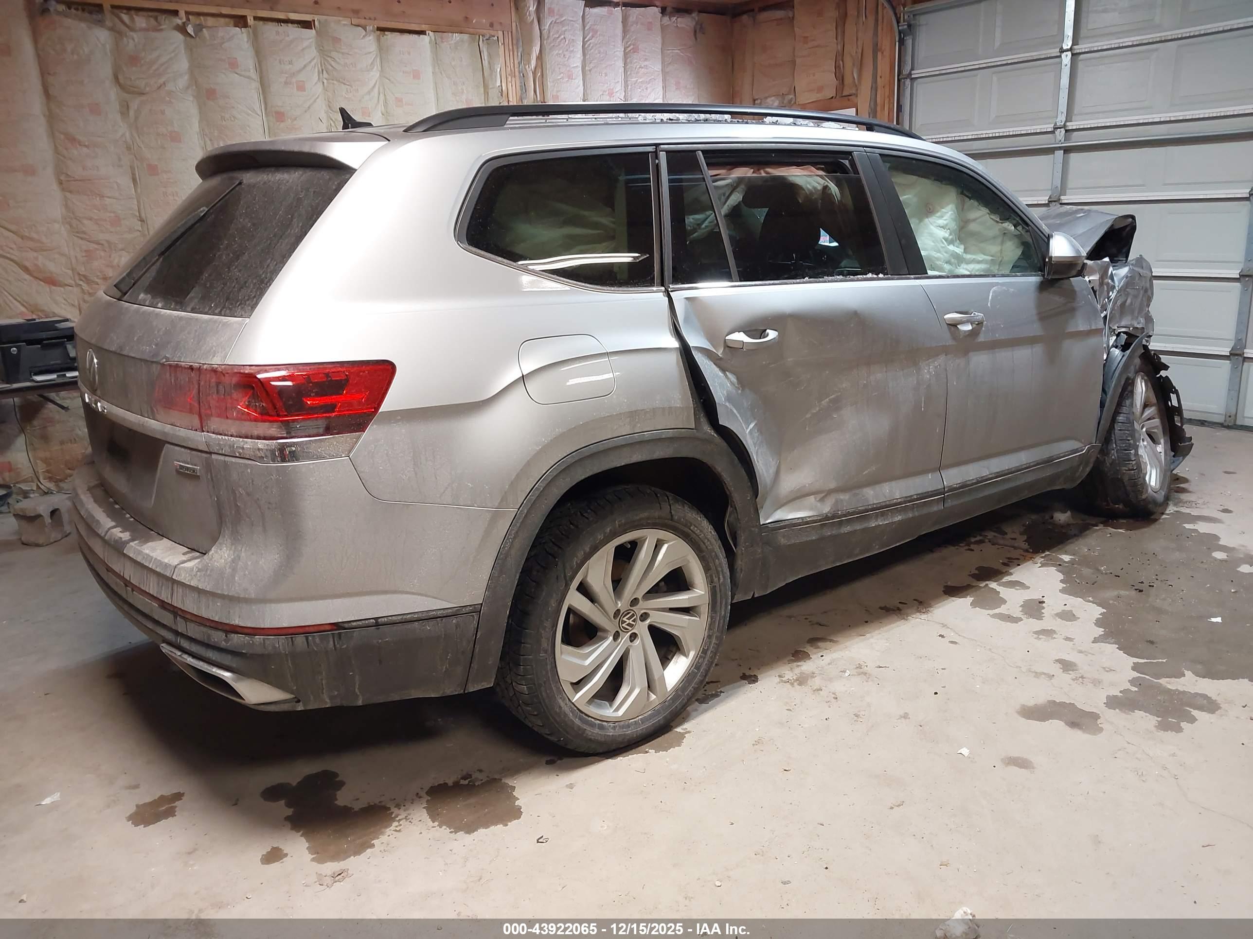 VOLKSWAGEN ATLAS image 4