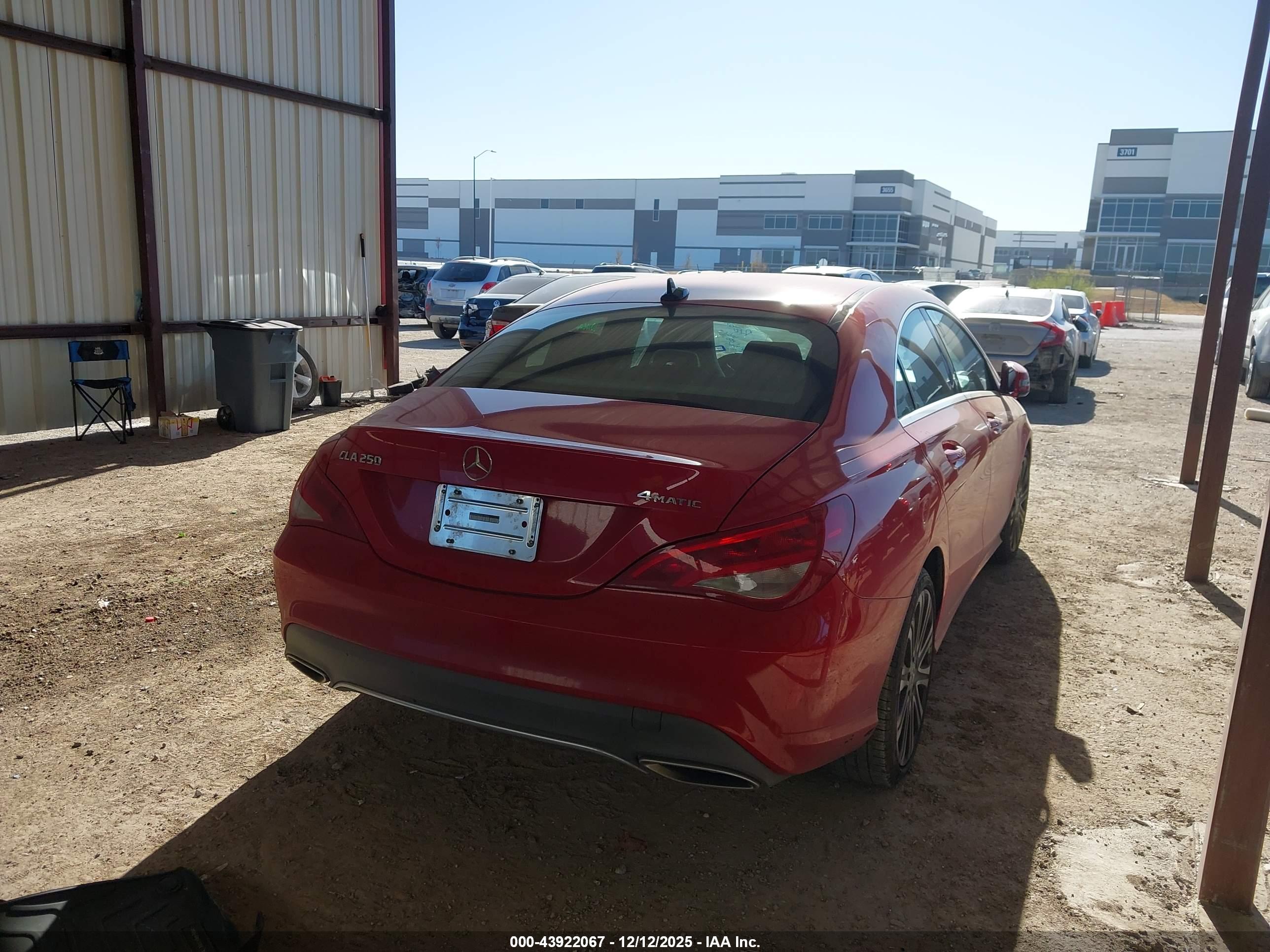 MERCEDES-BENZ CLA image 4