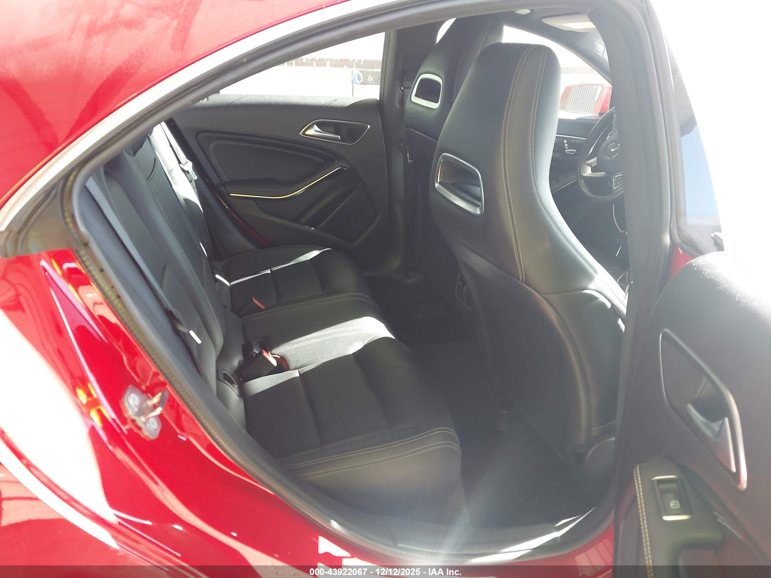 MERCEDES-BENZ CLA image 8