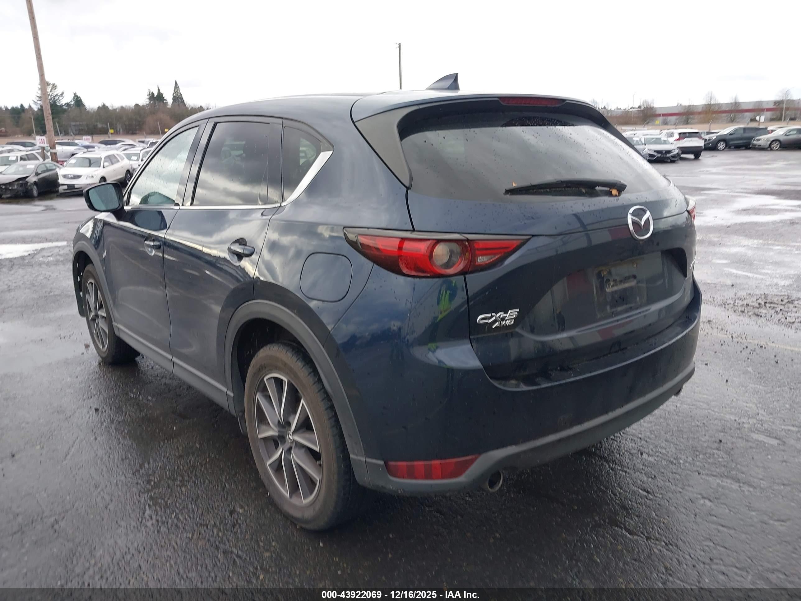 MAZDA CX-5 image 3