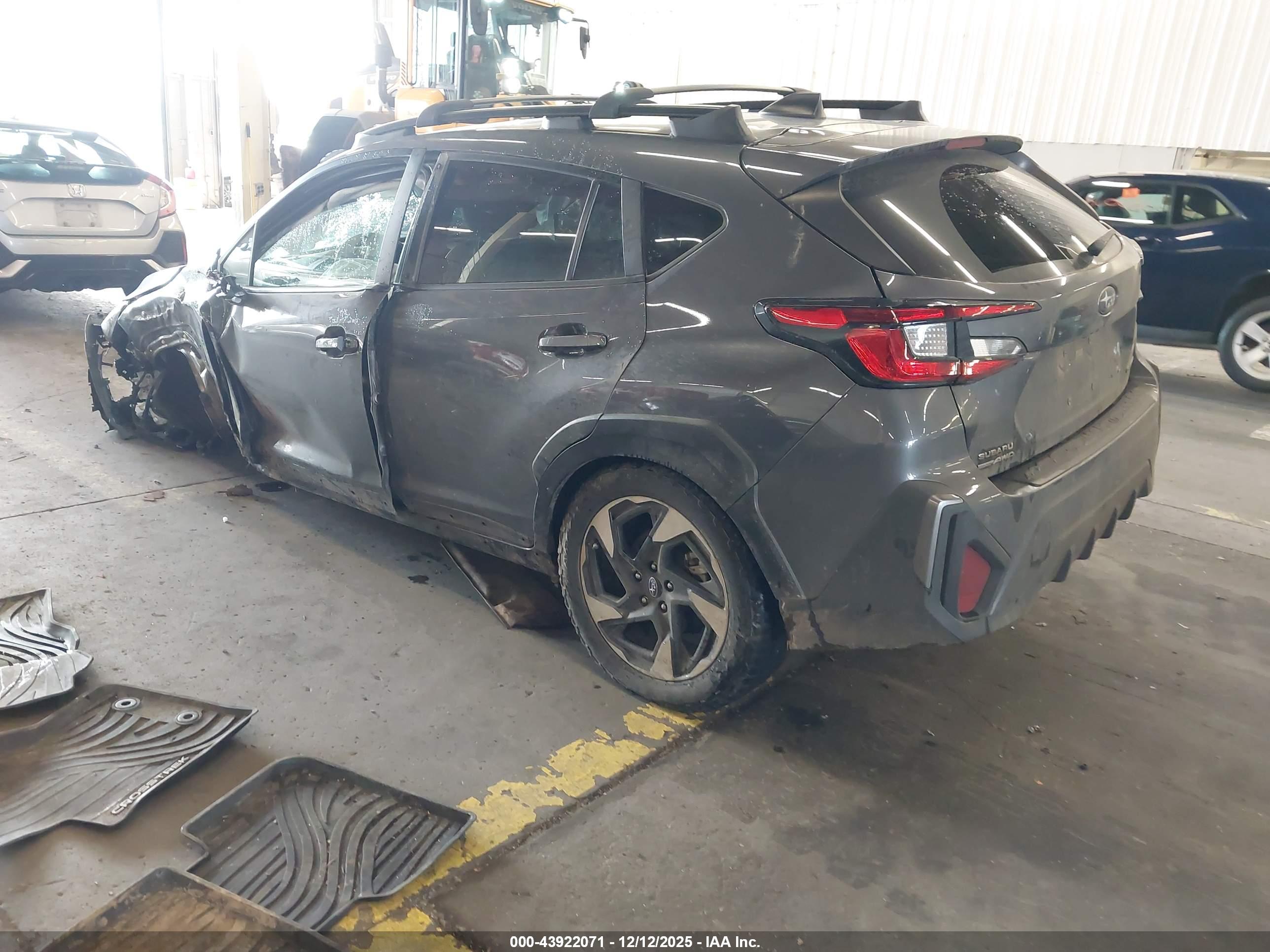 SUBARU CROSSTREK image 3