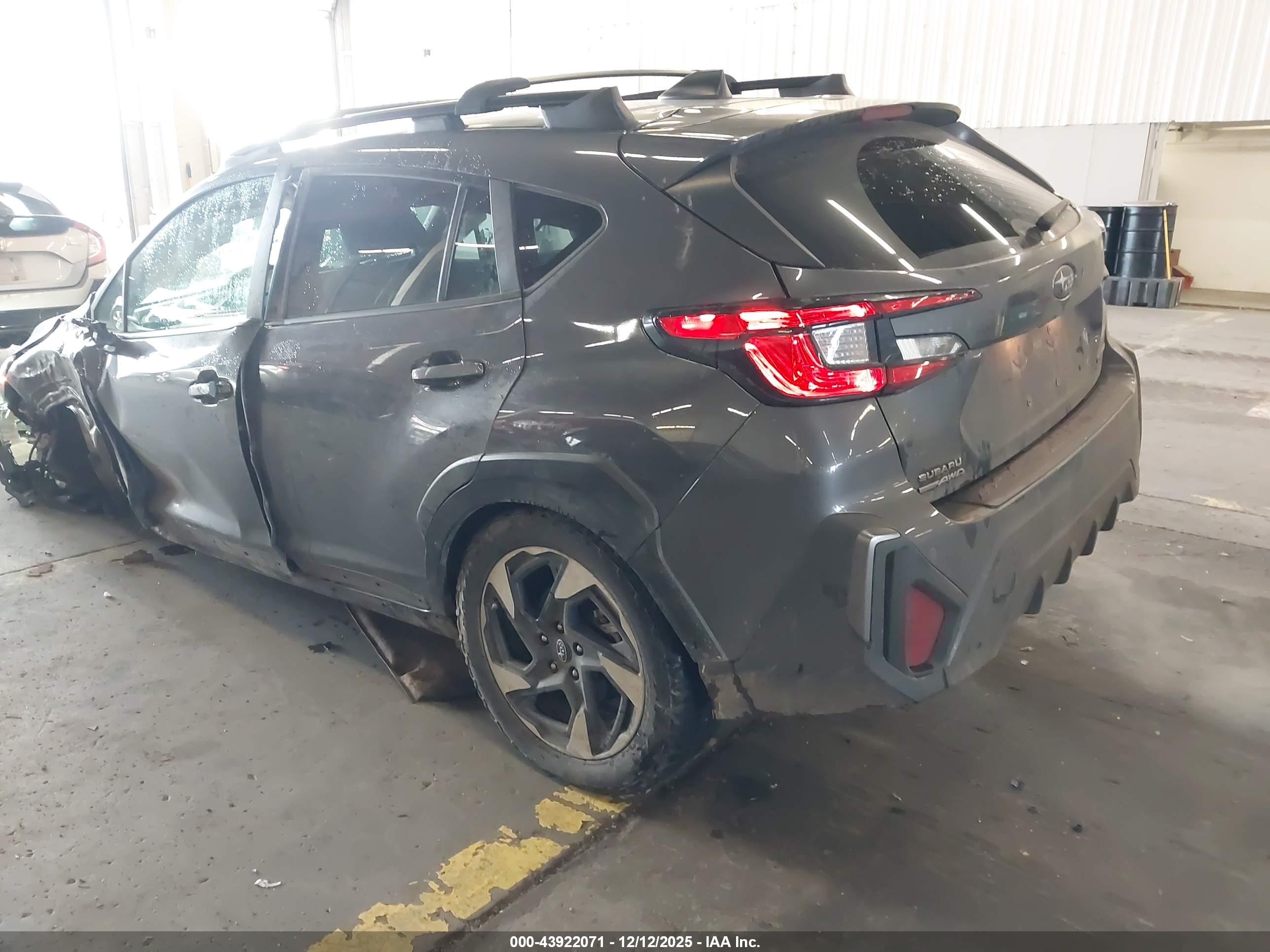 SUBARU CROSSTREK image 6