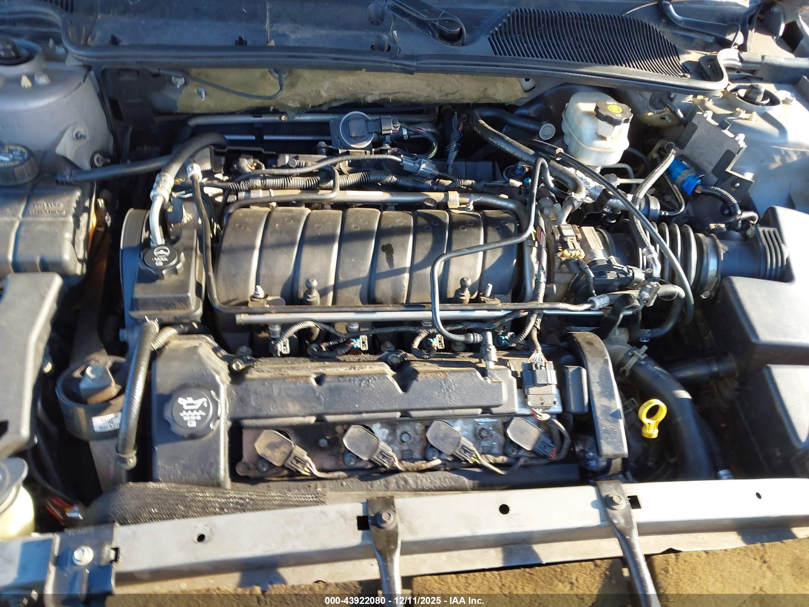 CADILLAC DTS image 10