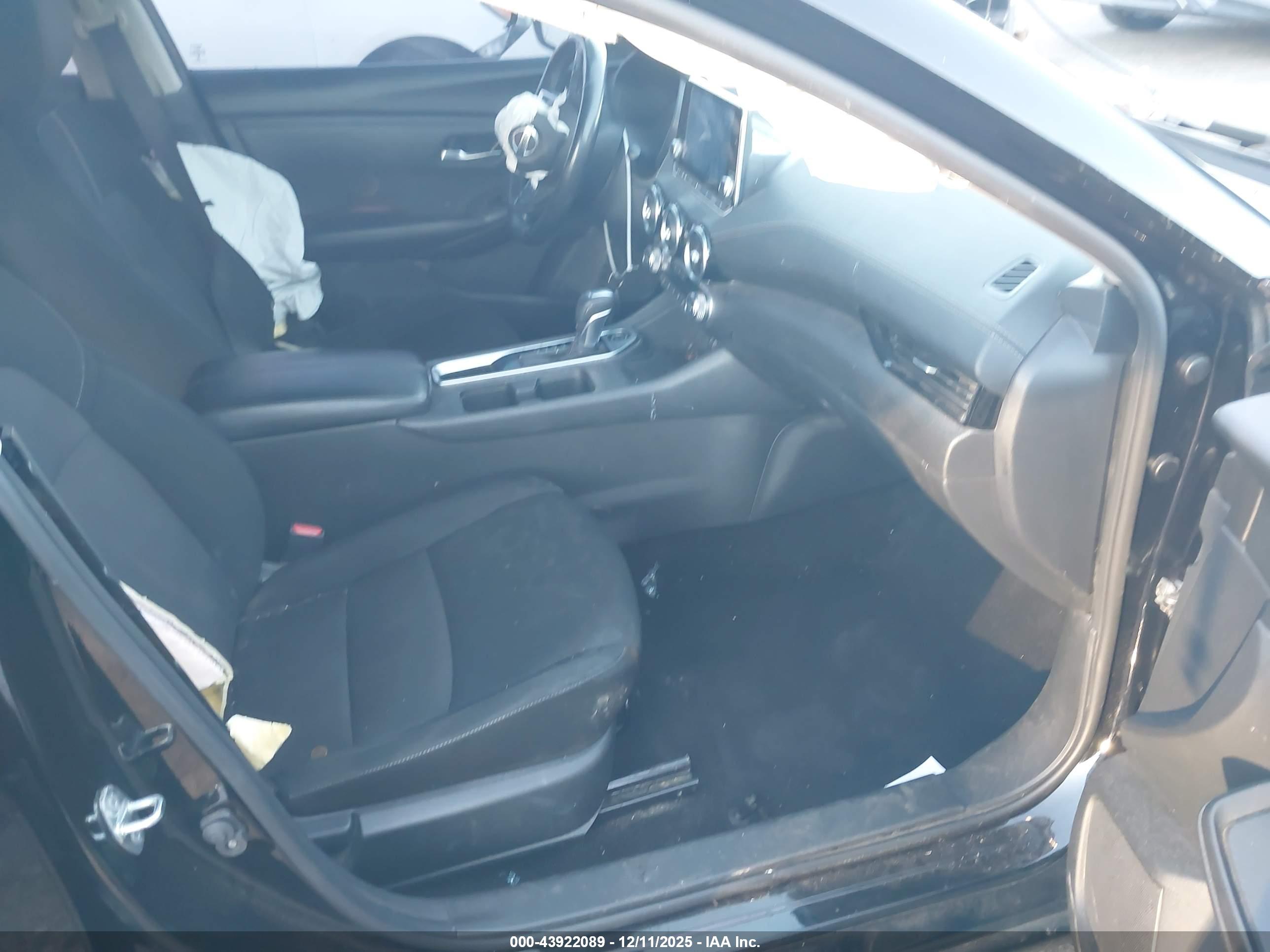 NISSAN SENTRA image 5