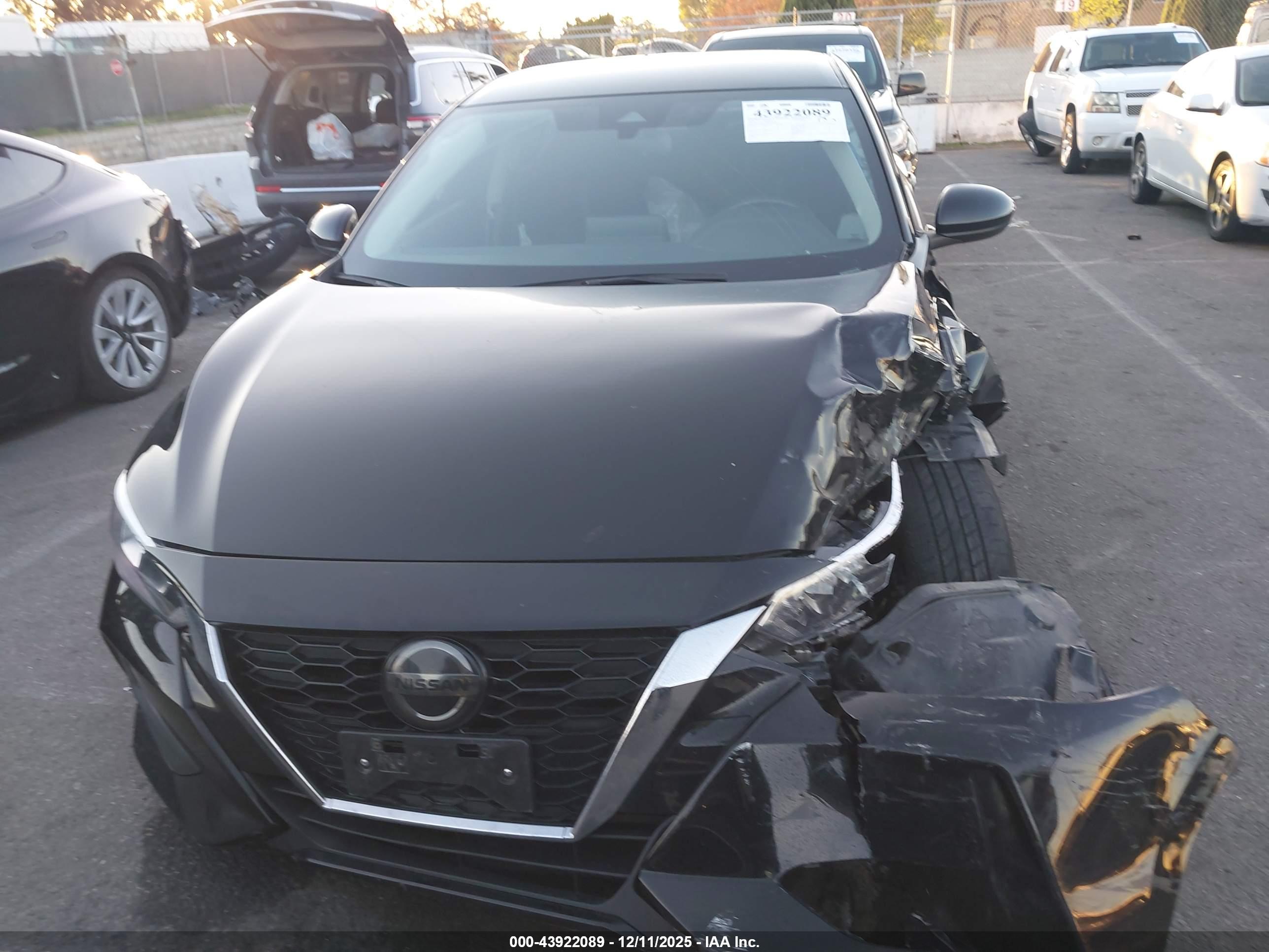 NISSAN SENTRA image 6