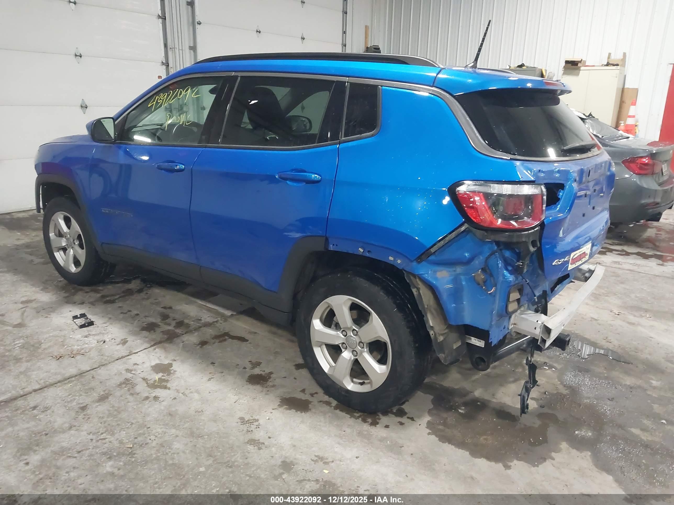 JEEP COMPASS image 3