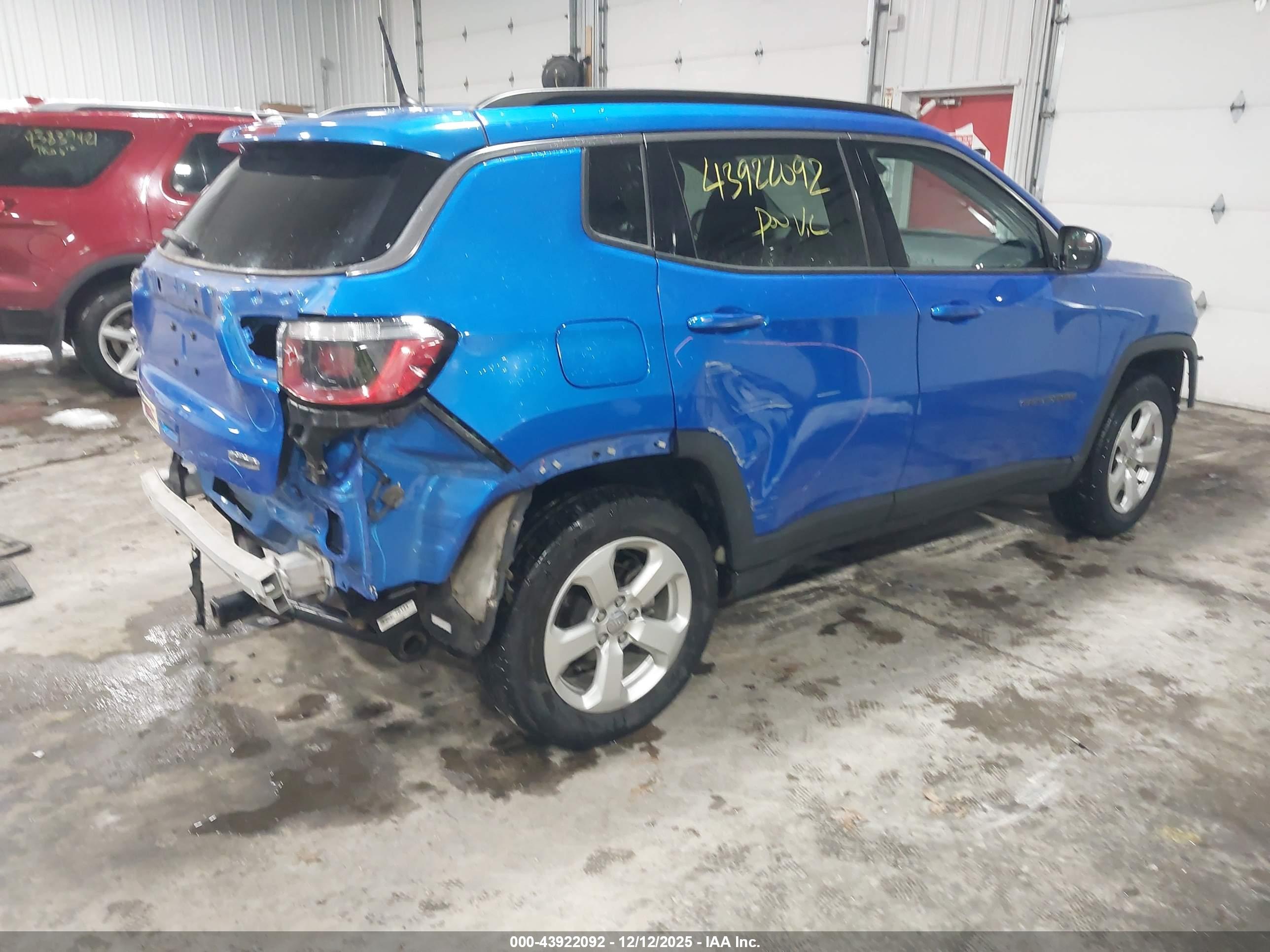JEEP COMPASS image 4