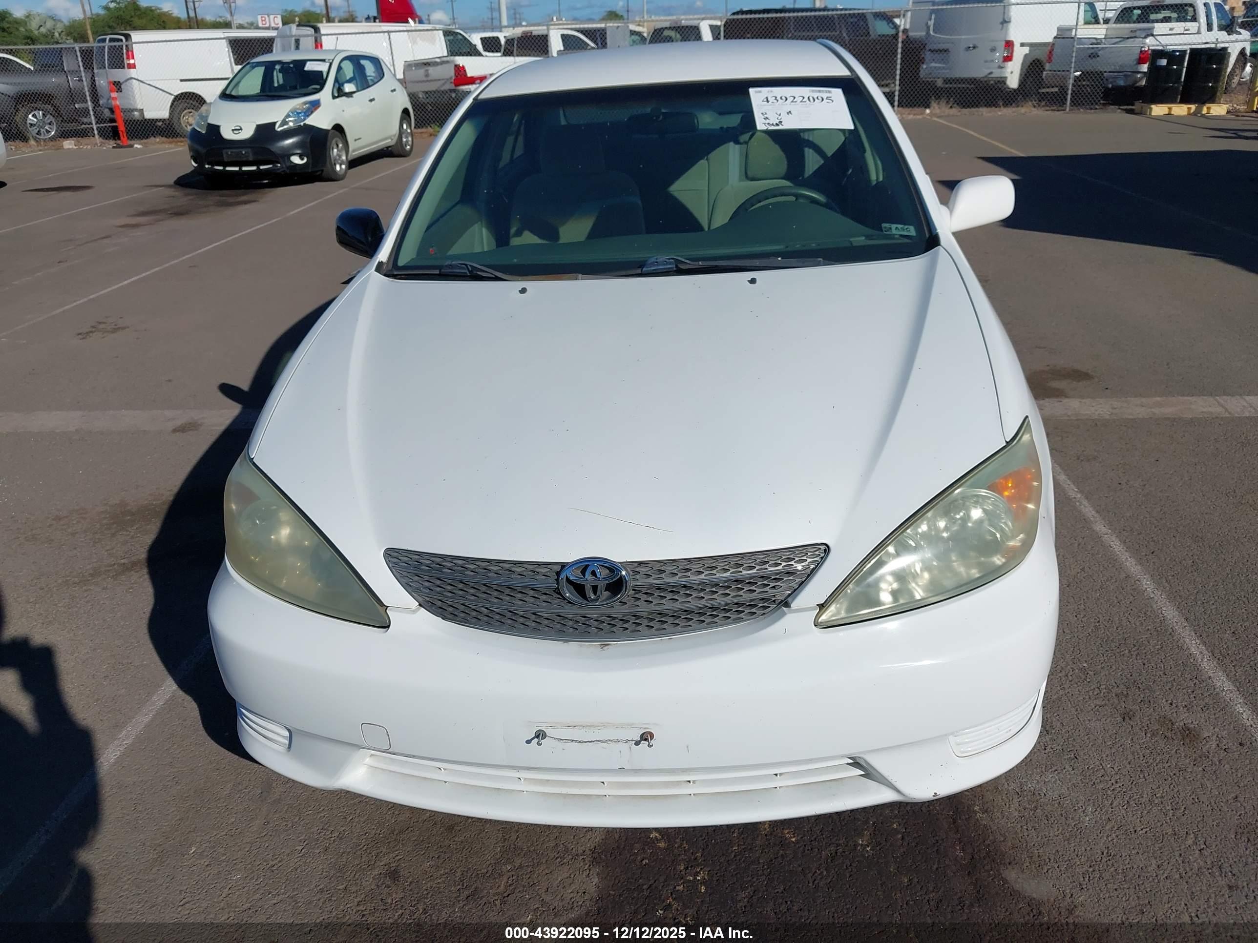 TOYOTA CAMRY image 6