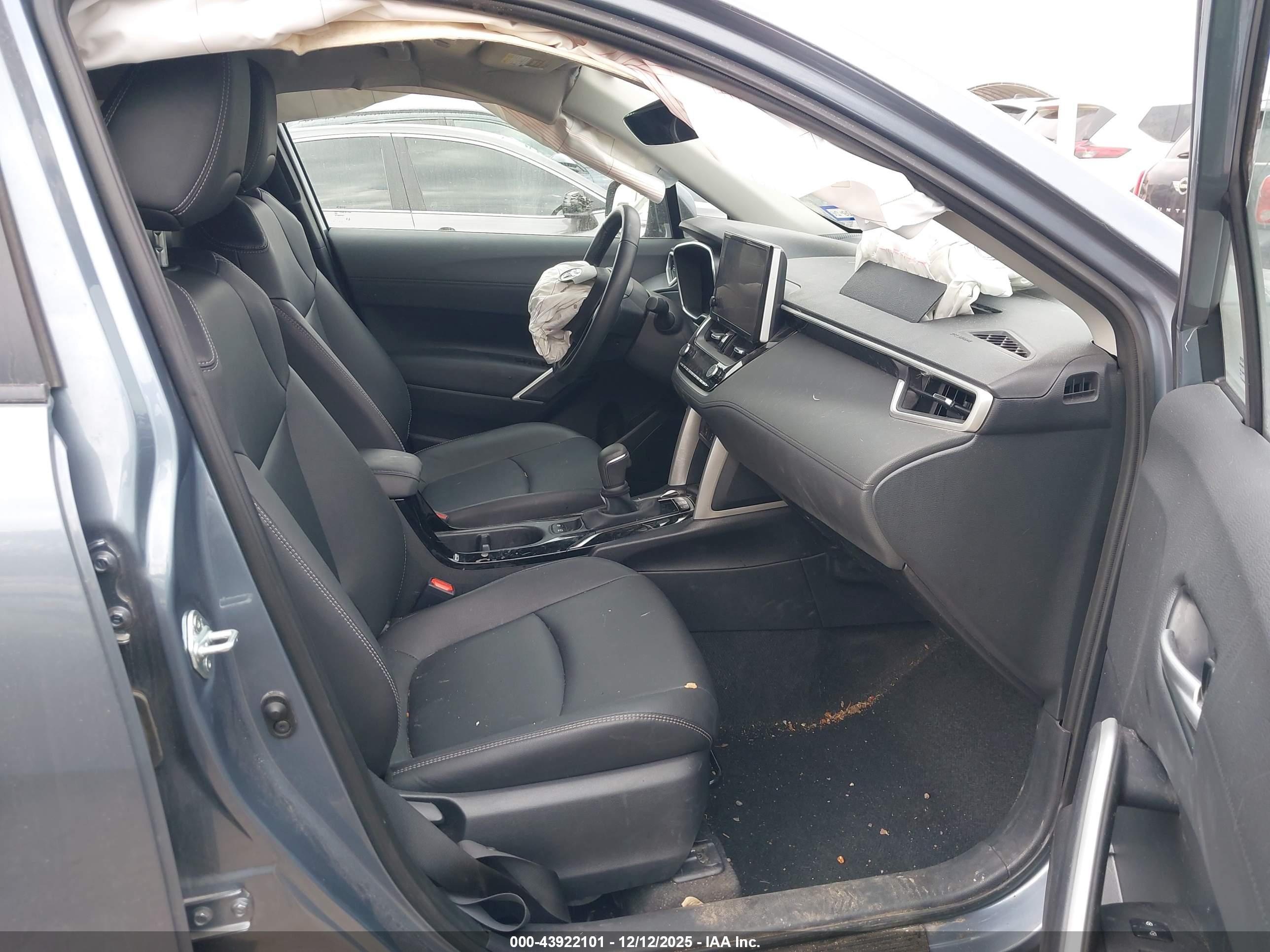 TOYOTA COROLLA image 5