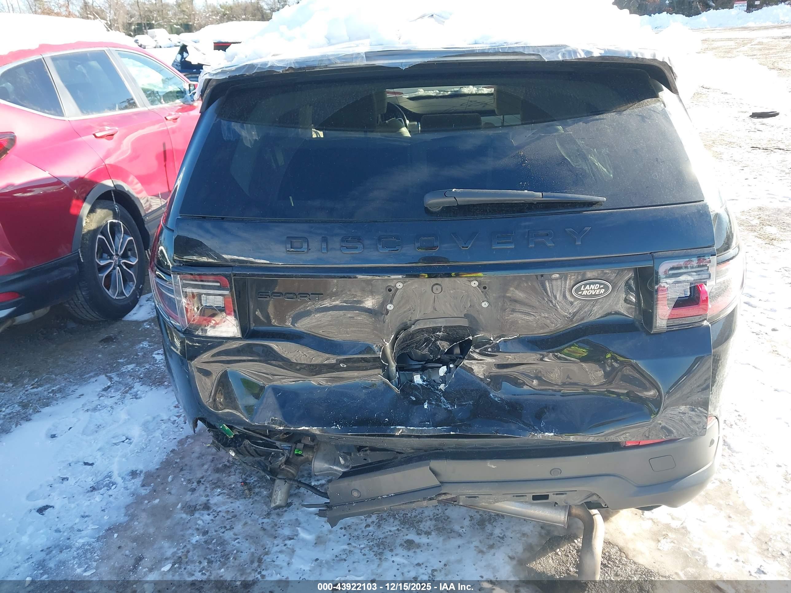 LAND ROVER image 6