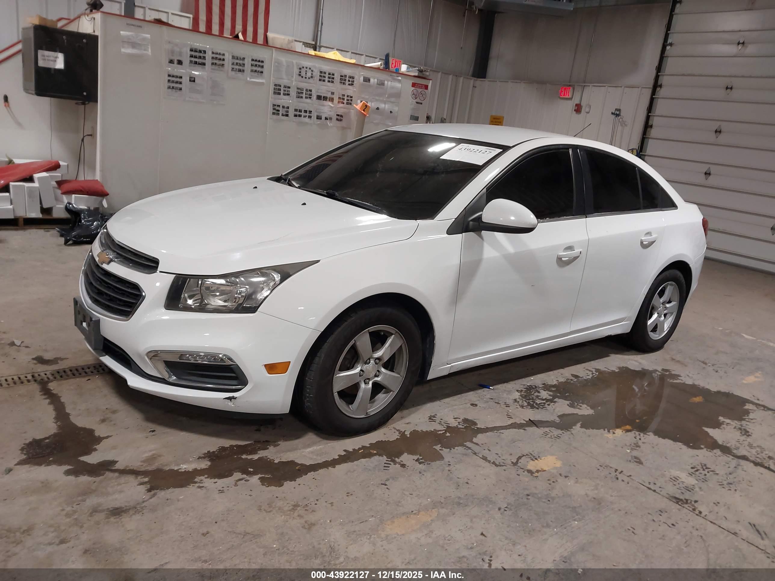 CHEVROLET CRUZE image 2