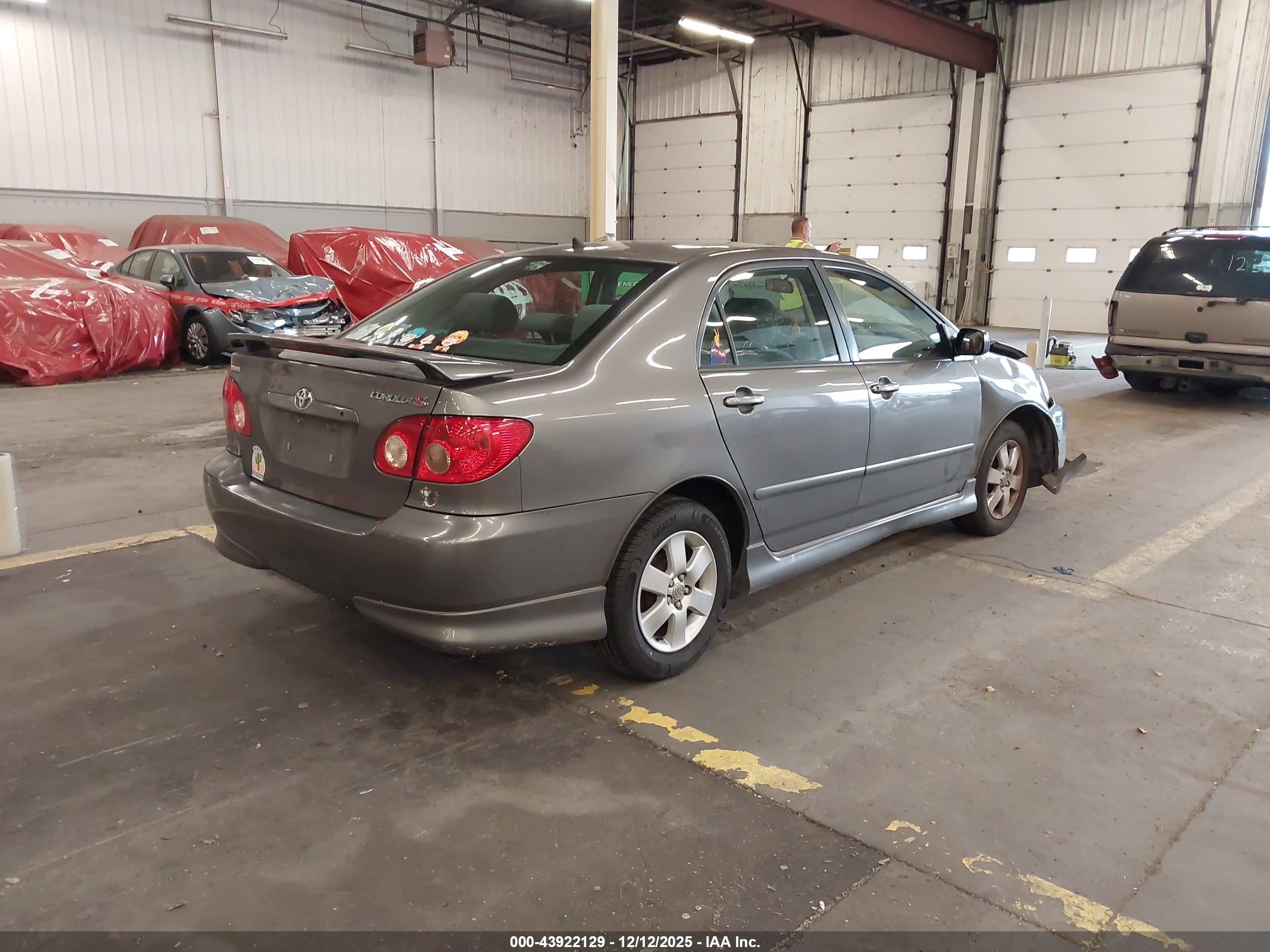 TOYOTA COROLLA image 4