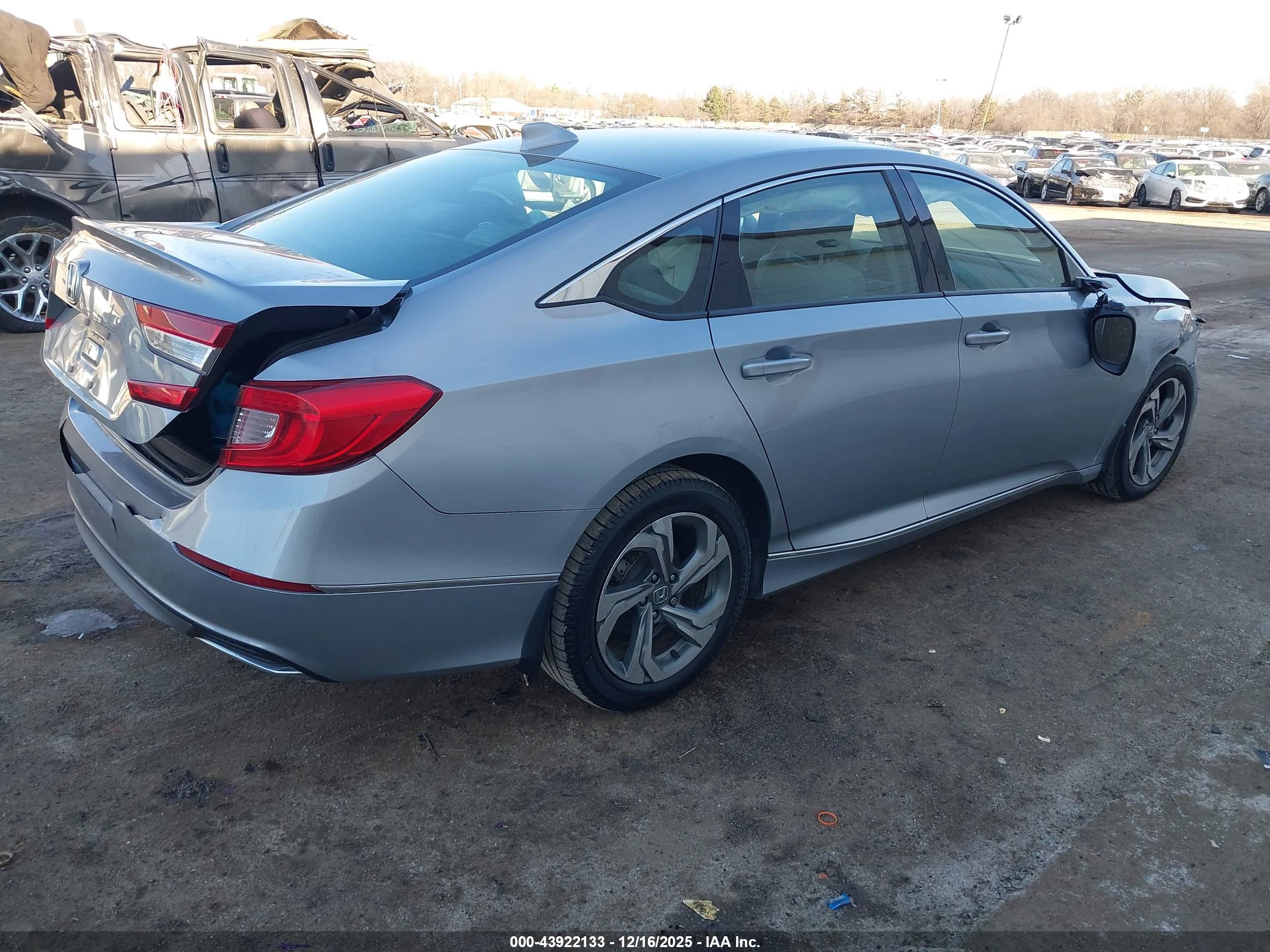 HONDA ACCORD image 4