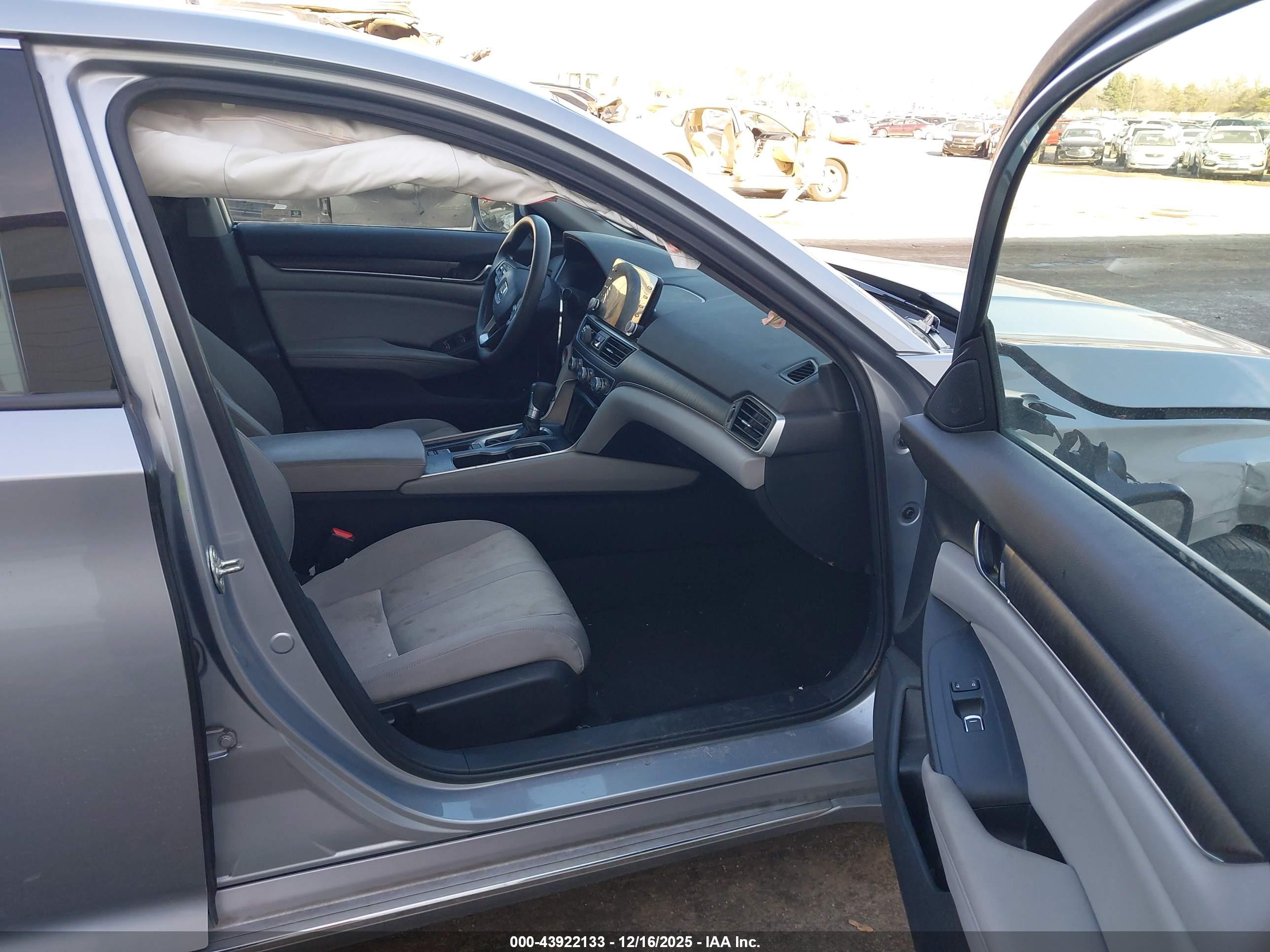 HONDA ACCORD image 5