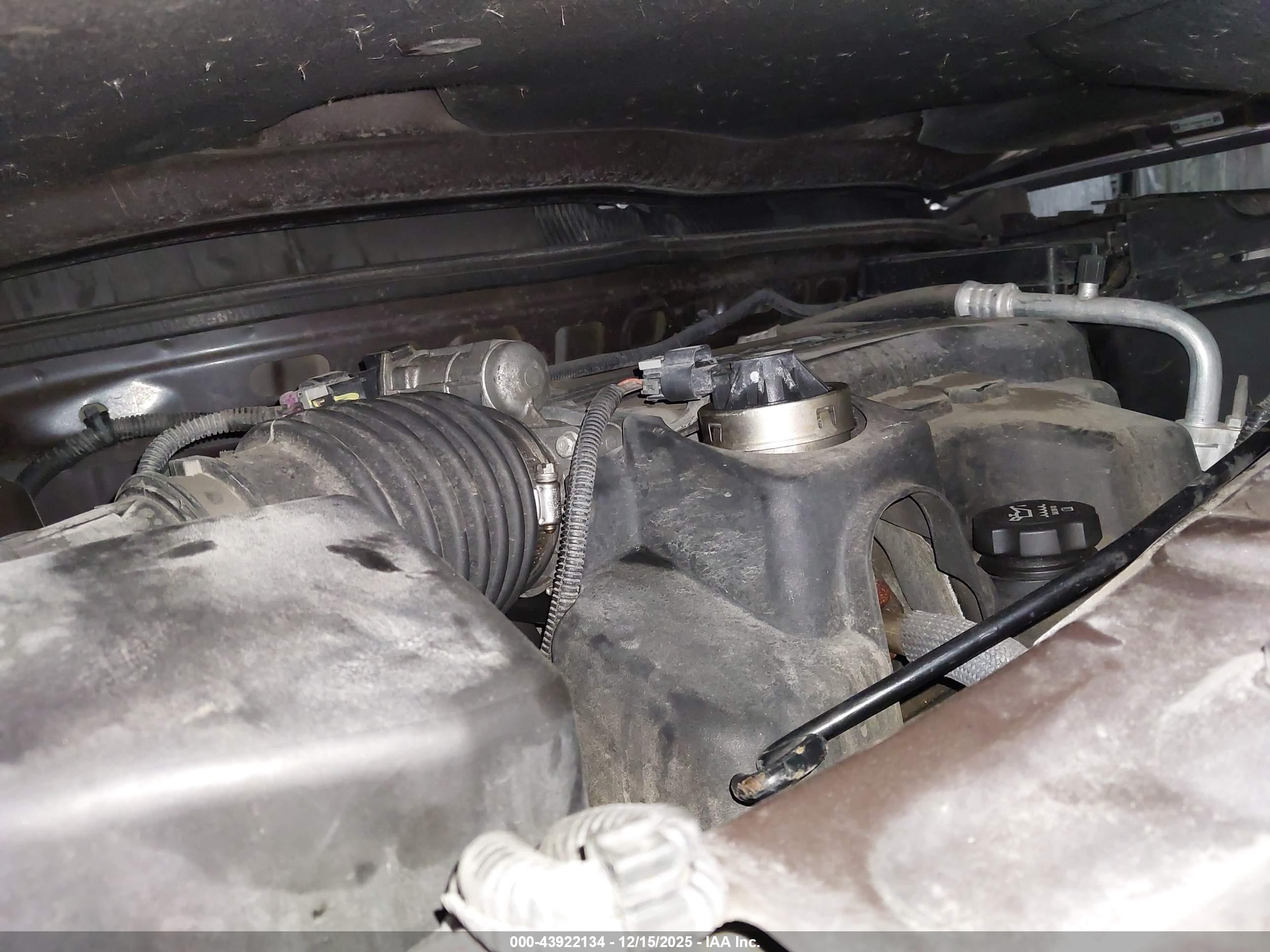 CHEVROLET EQUINOX image 10