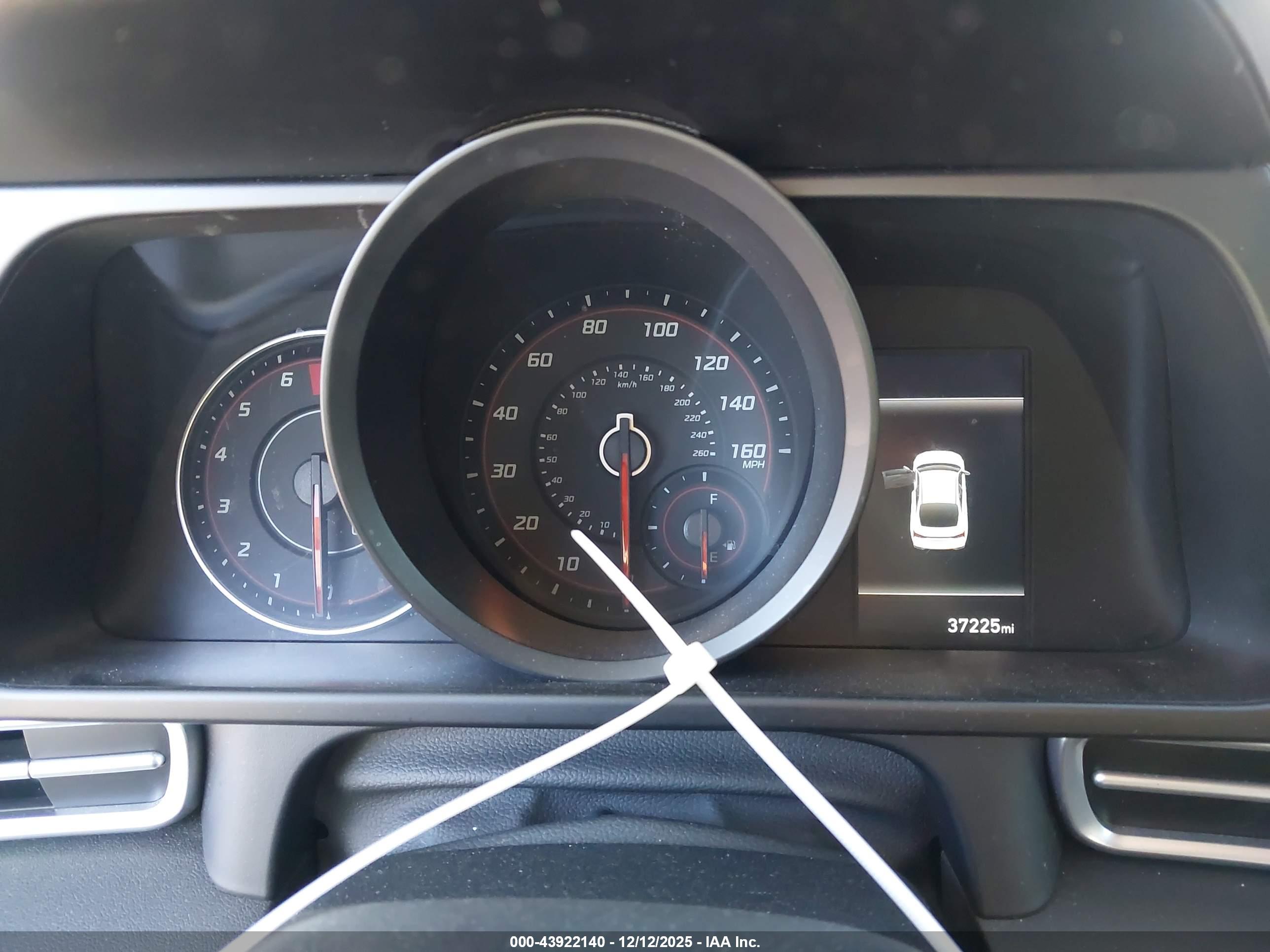 HYUNDAI ELANTRA image 7