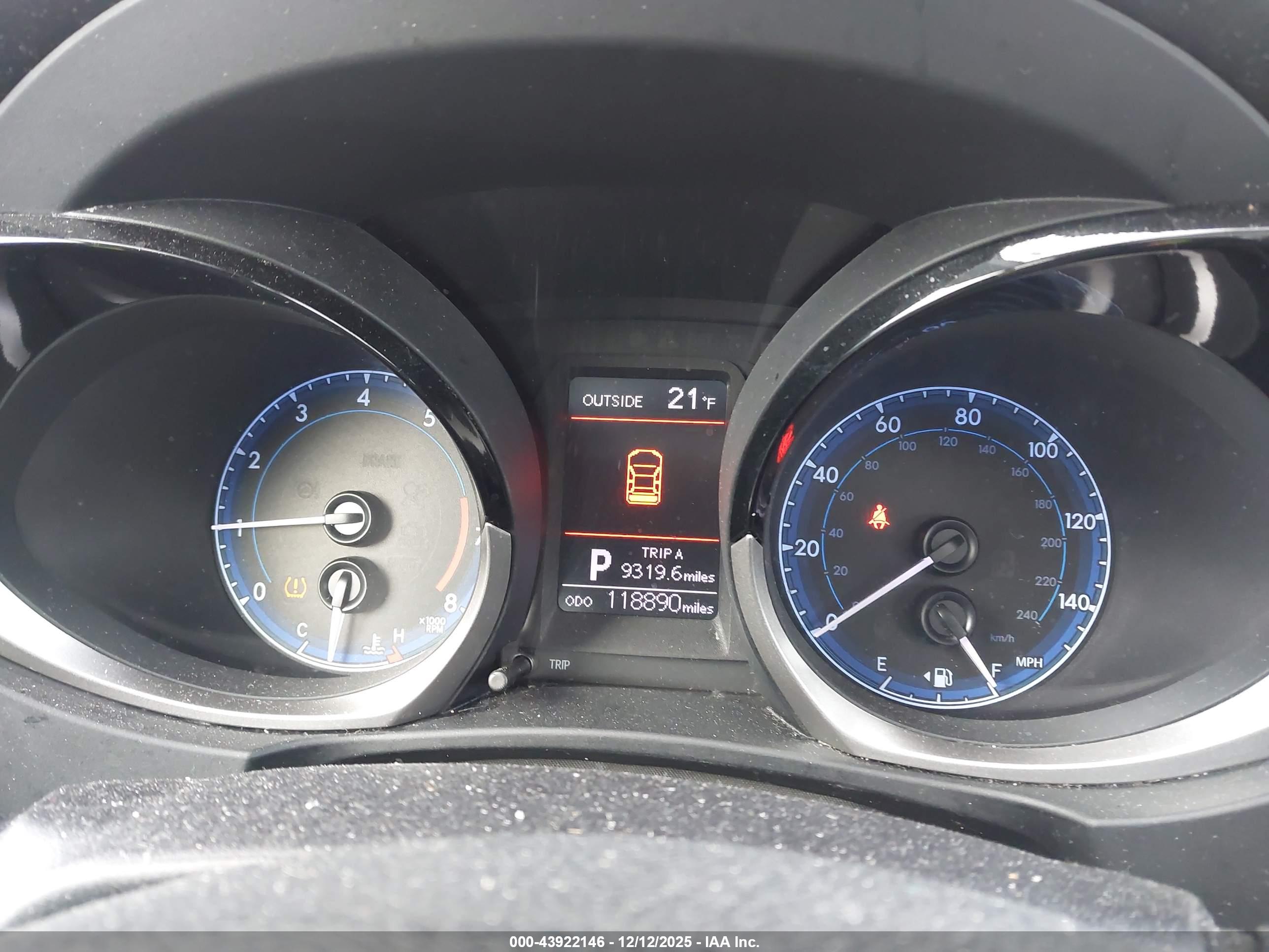 TOYOTA COROLLA image 7