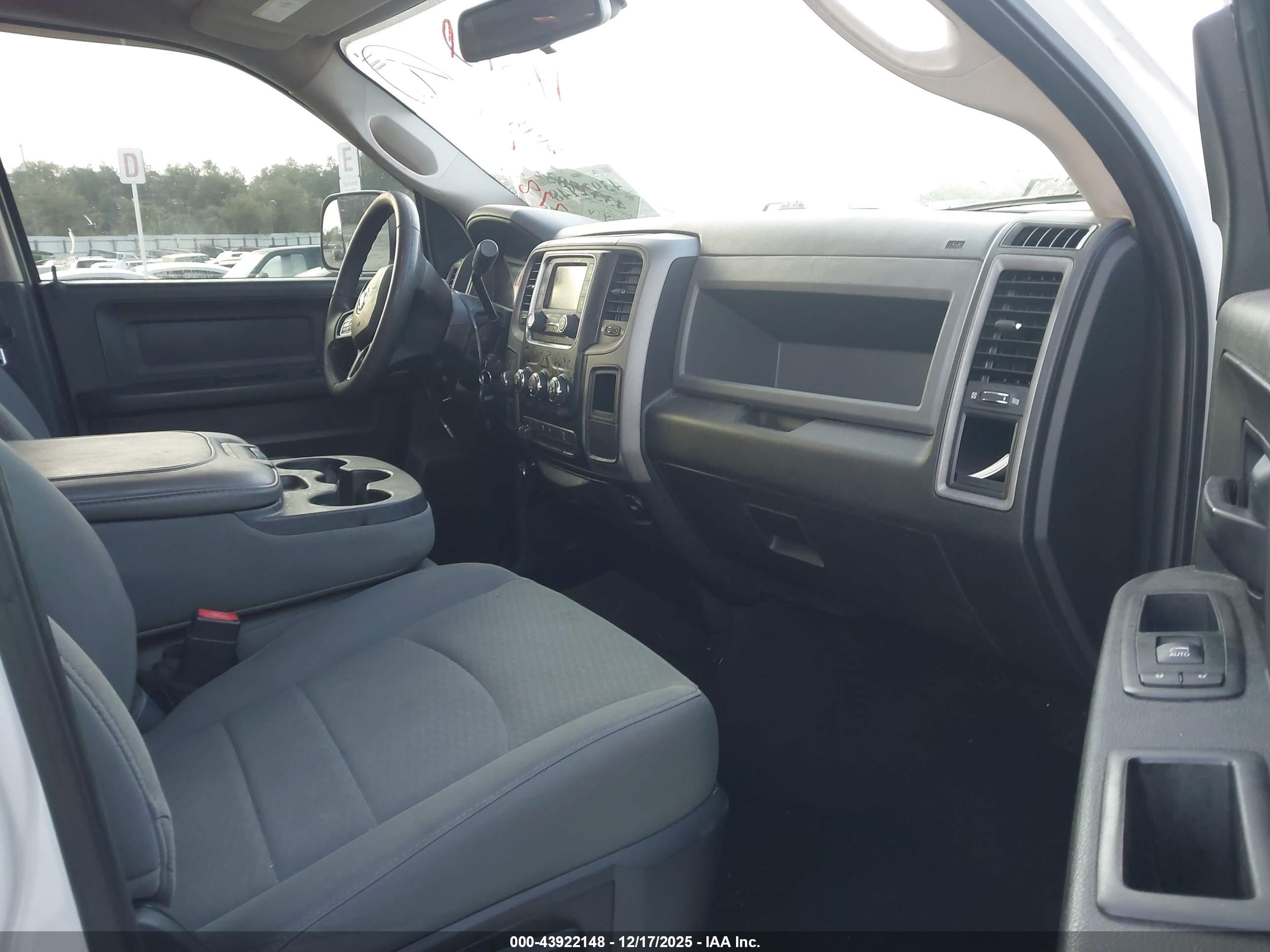 RAM 2500 image 5