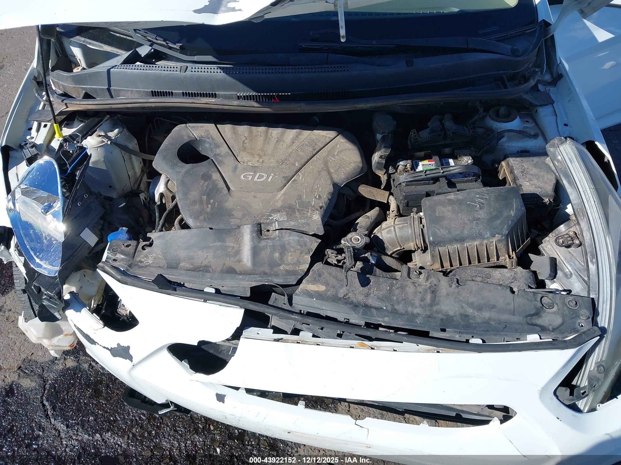 HYUNDAI ACCENT image 10