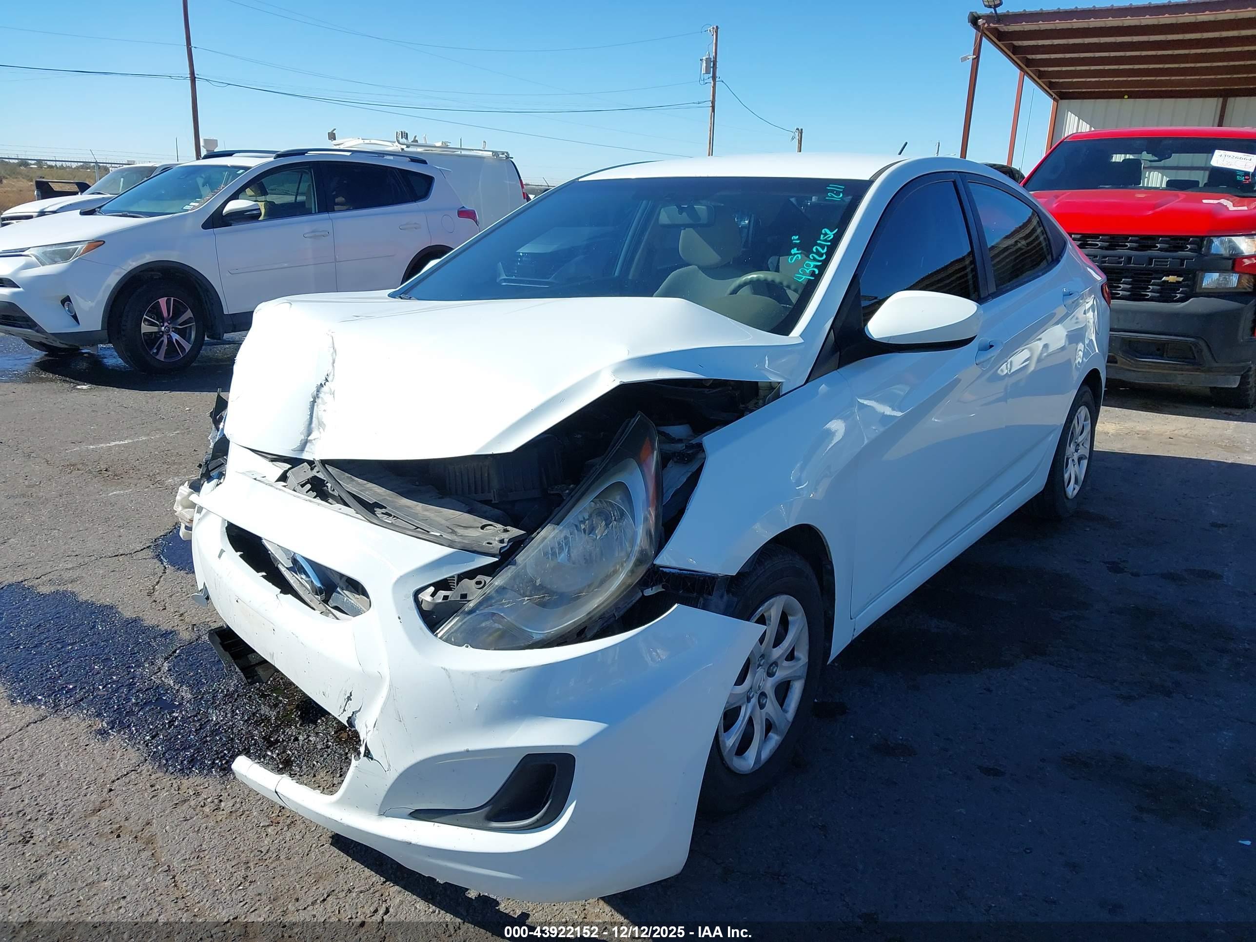 HYUNDAI ACCENT image 2
