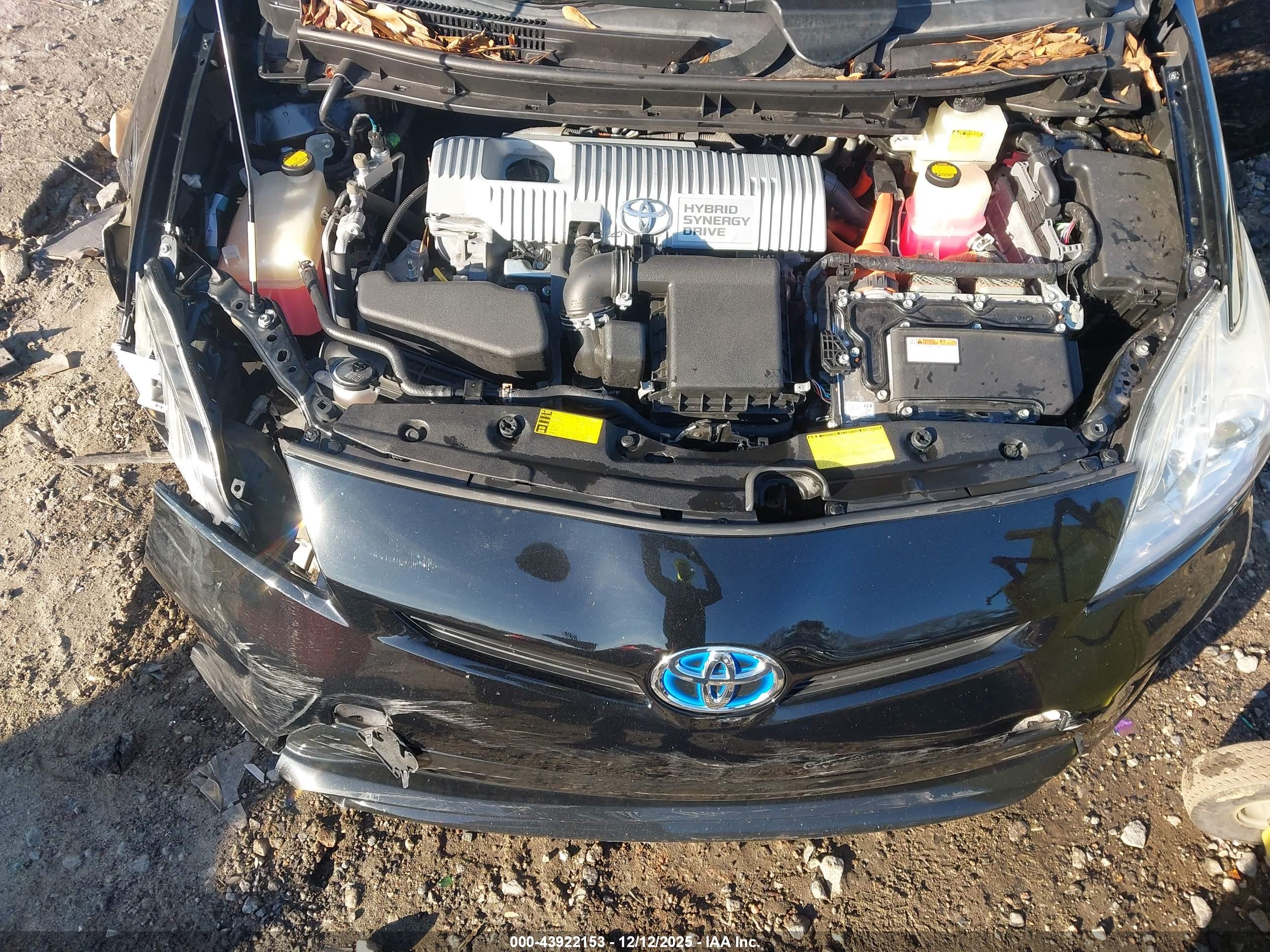 TOYOTA PRIUS image 10