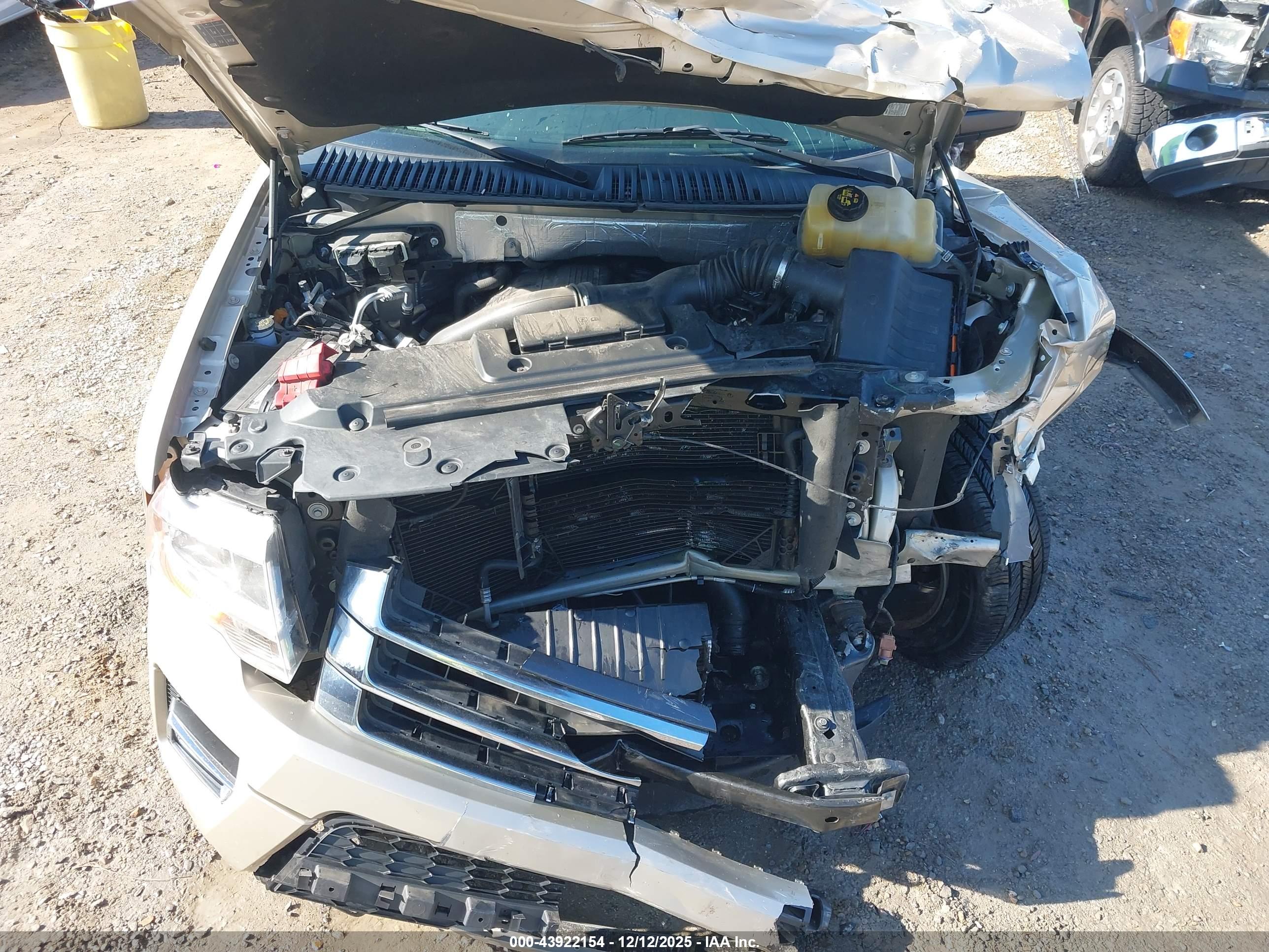 FORD EXPEDITION image 10