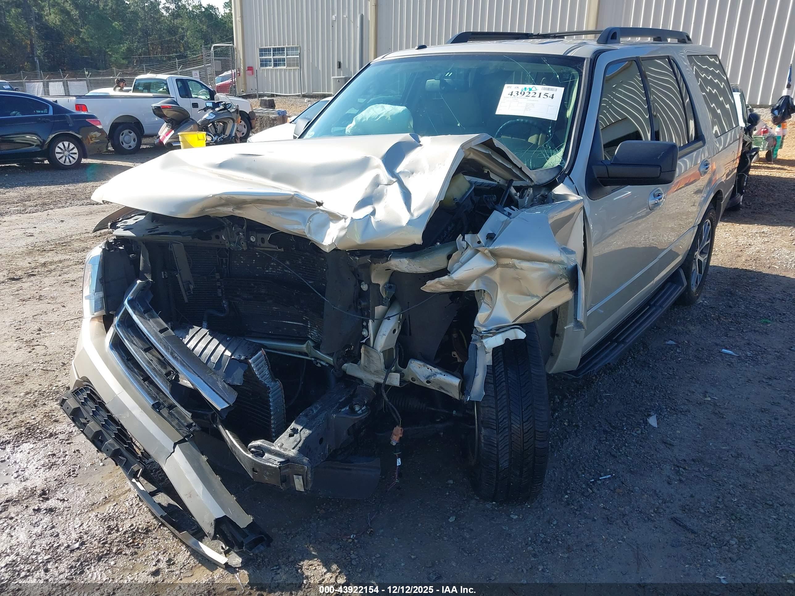 FORD EXPEDITION image 6