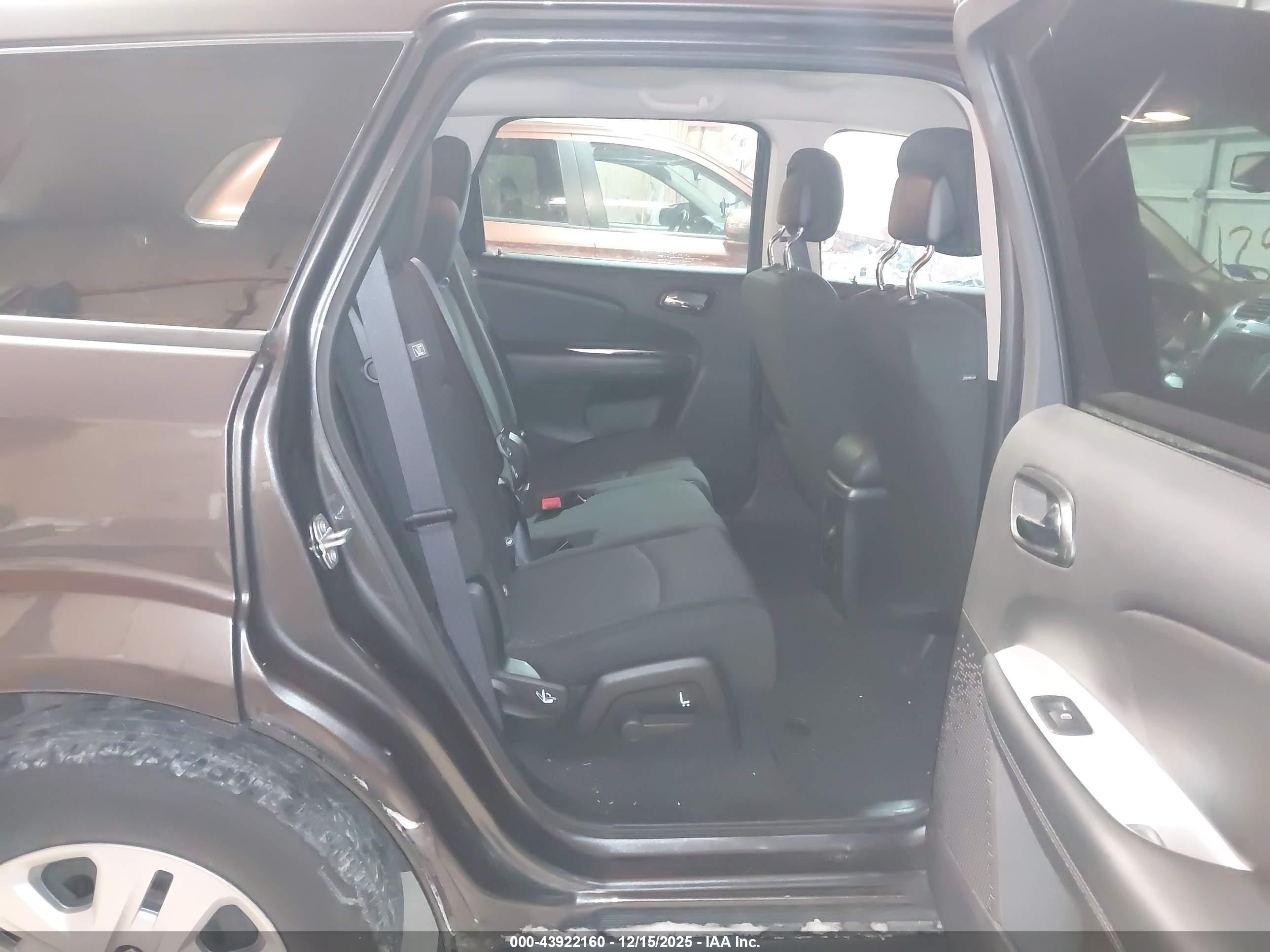DODGE JOURNEY image 8