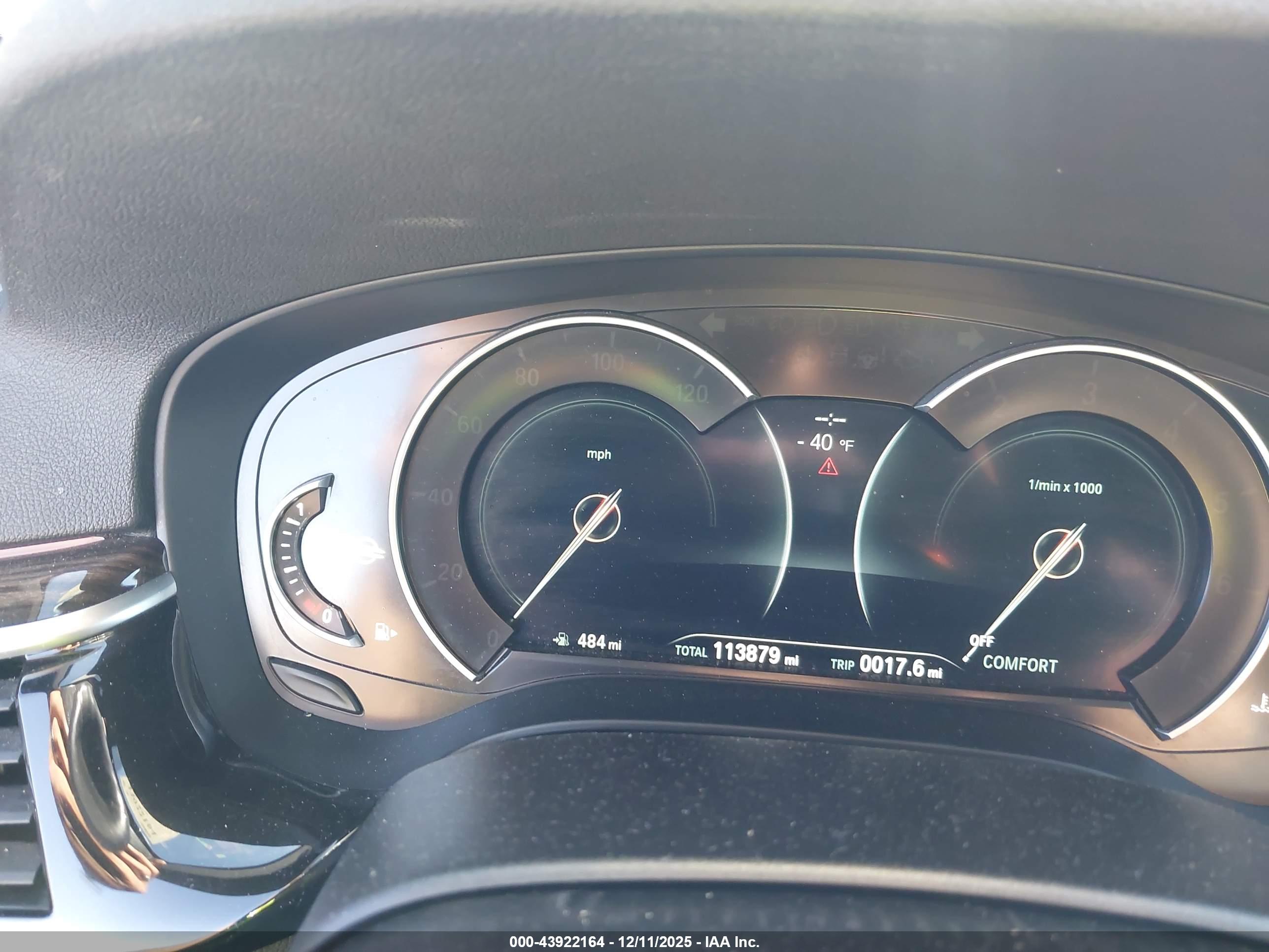 BMW 530I image 7